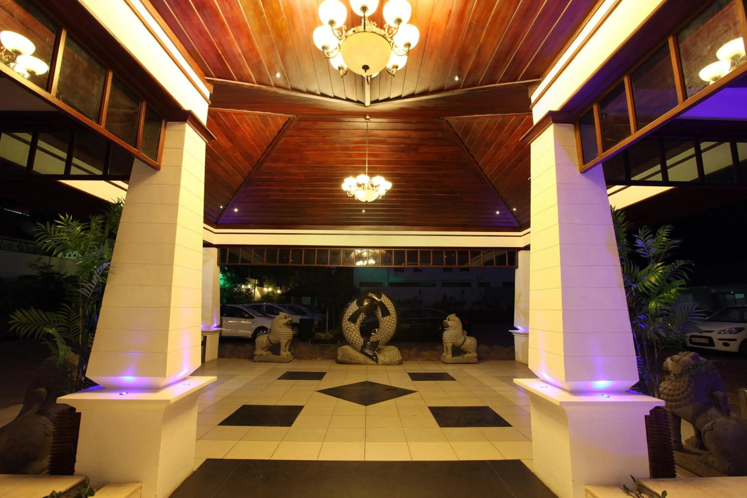 Facade/entrance in Hotel All Season