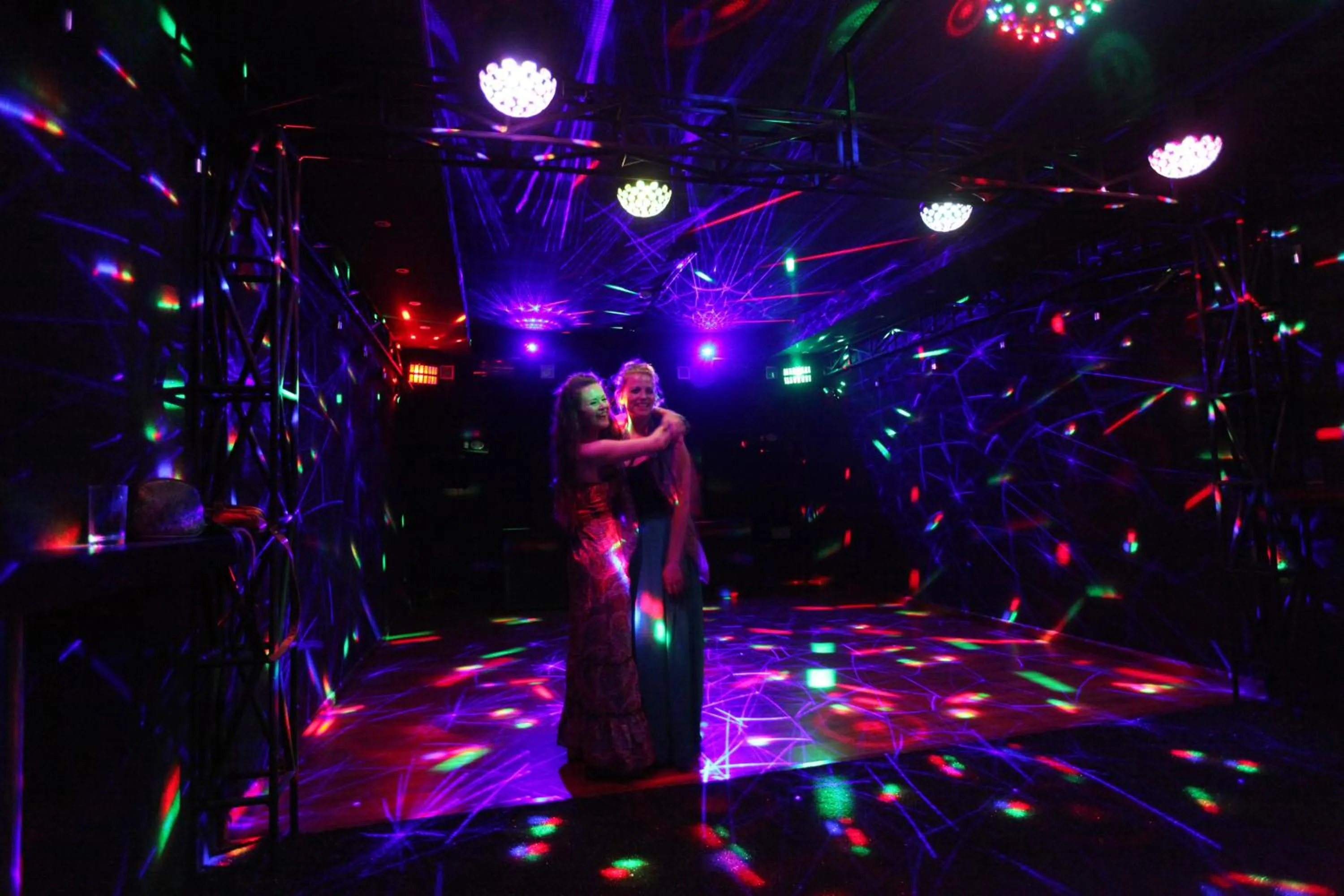 Karaoke in Hotel All Season