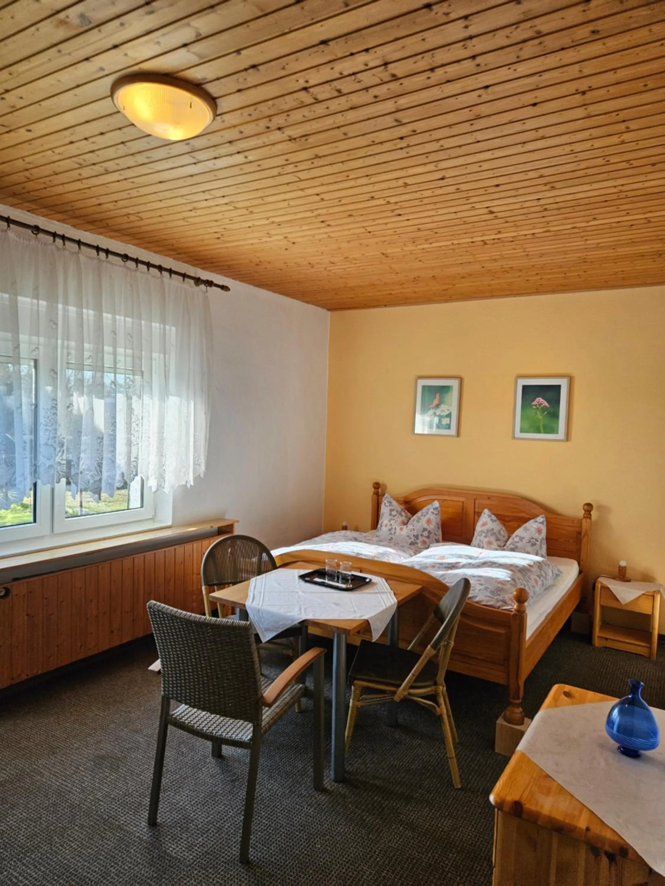 Bed in Gasthof Bergquelle