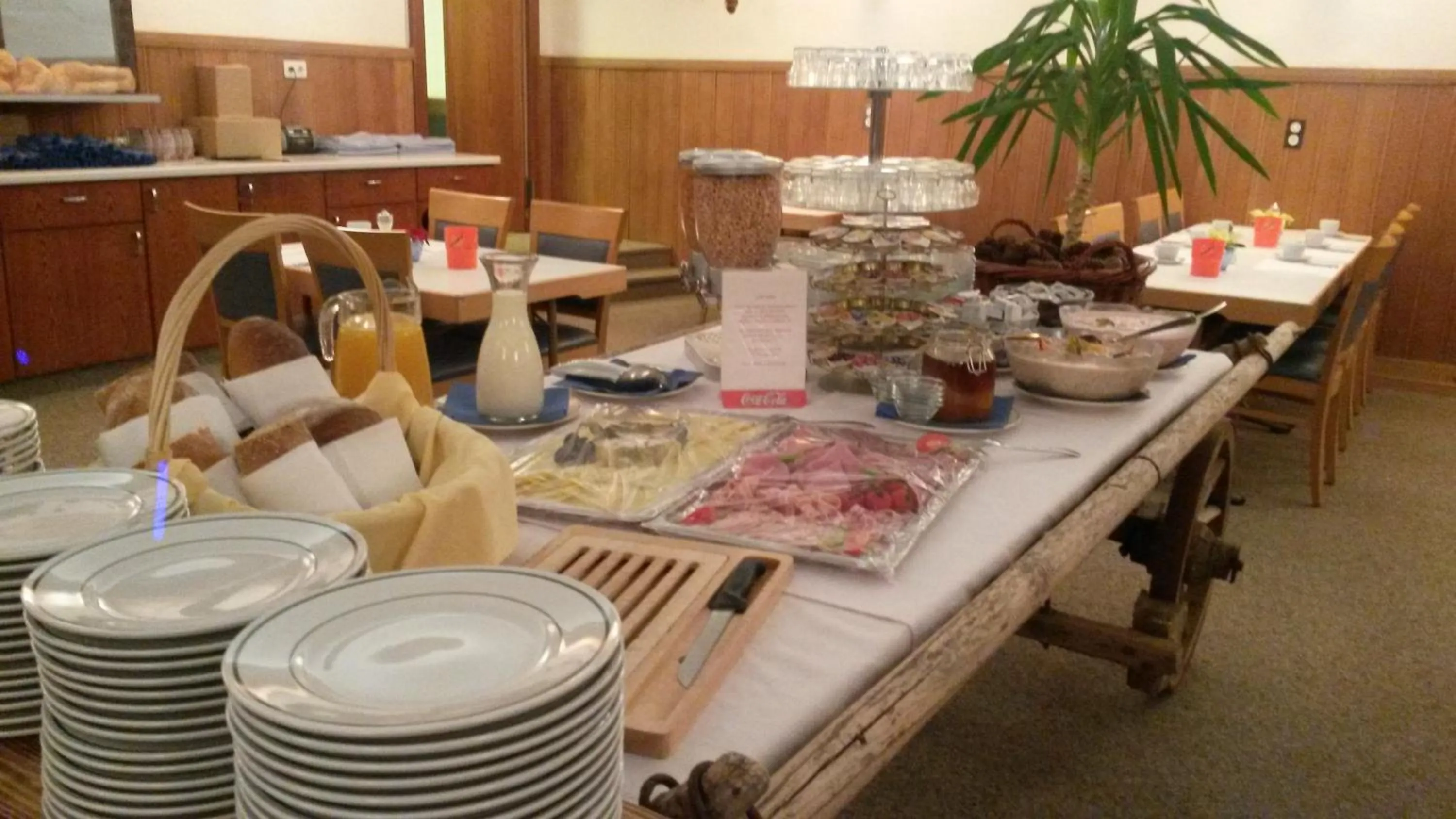 Breakfast in Hotel Danis