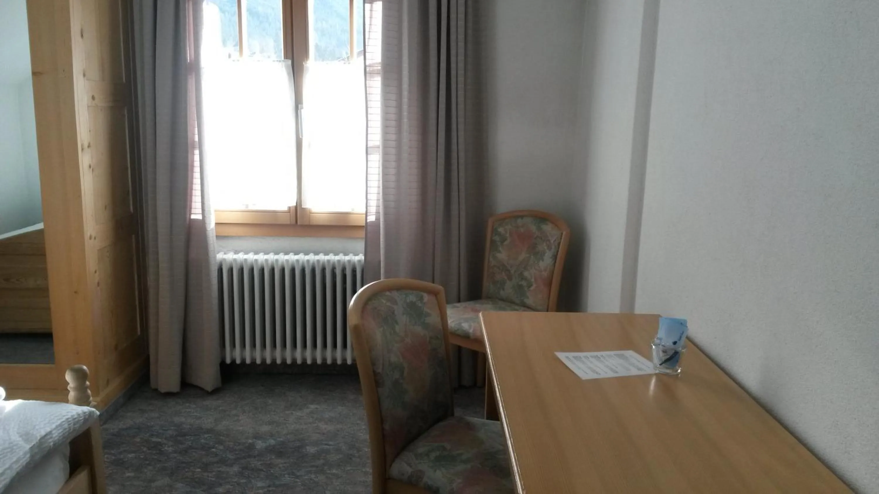 Photo of the whole room in Hotel Danis