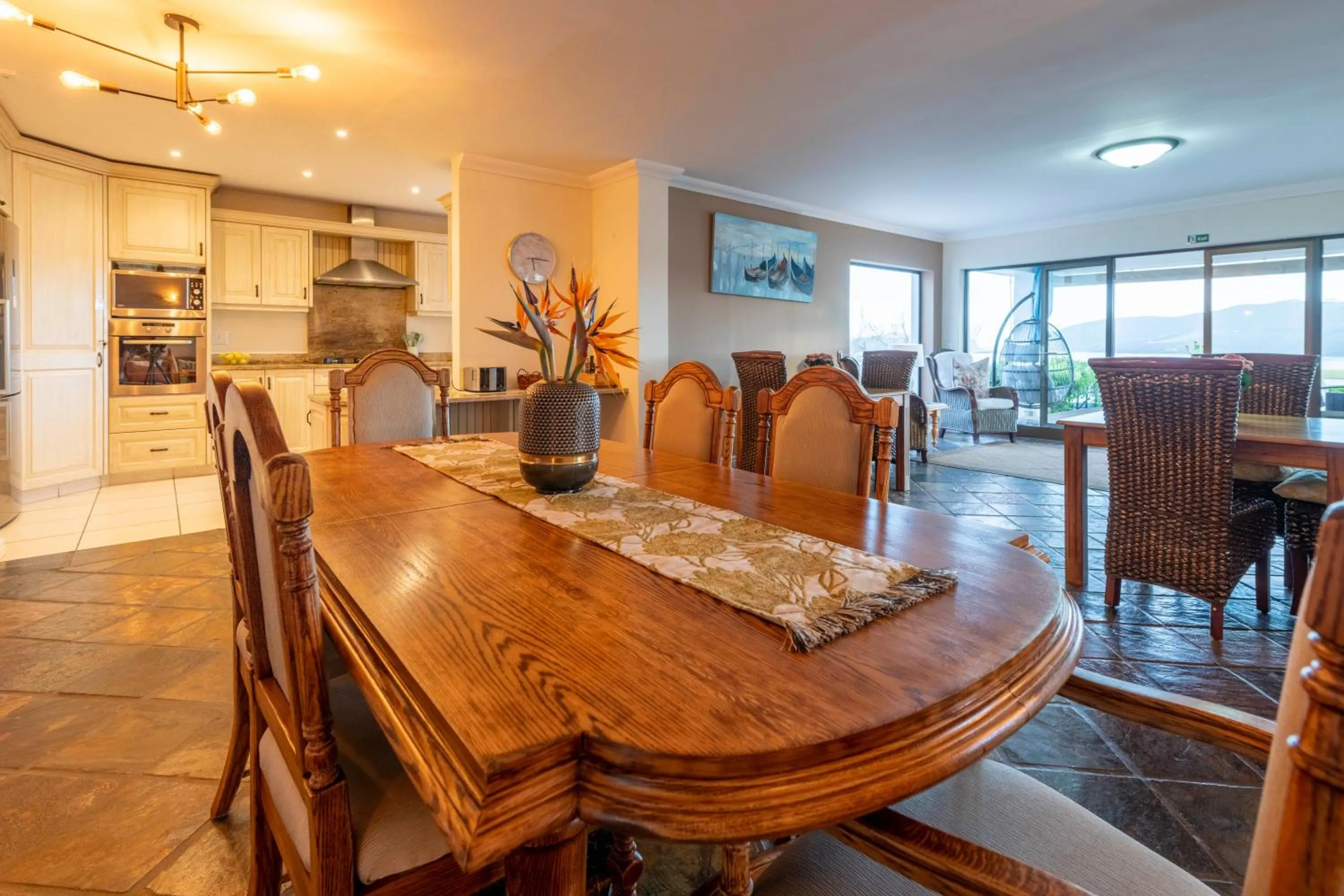 Dining area in 6 On Protea