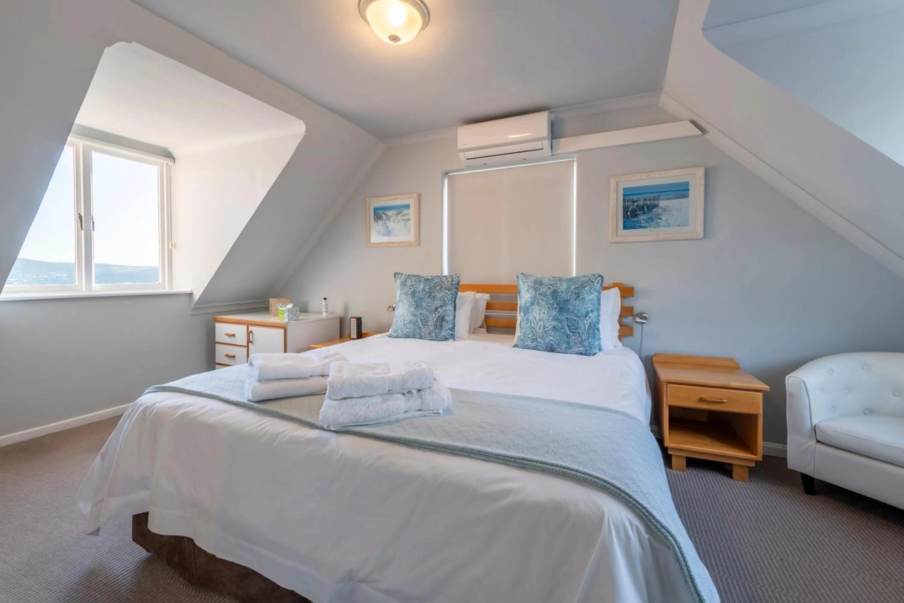 Bedroom, Bed in 6 On Protea