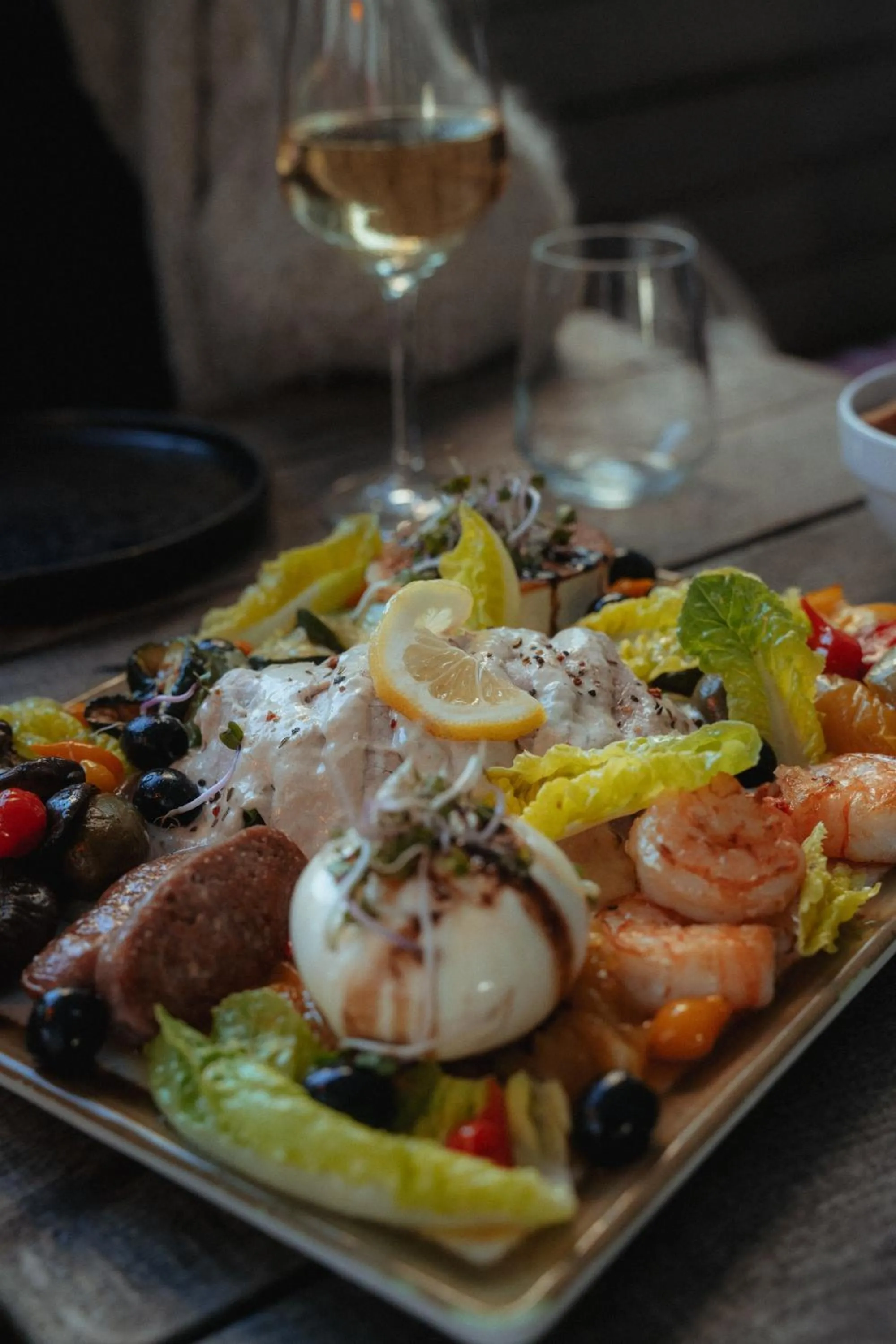 Restaurant/places to eat in LOEV - VELA Hotels