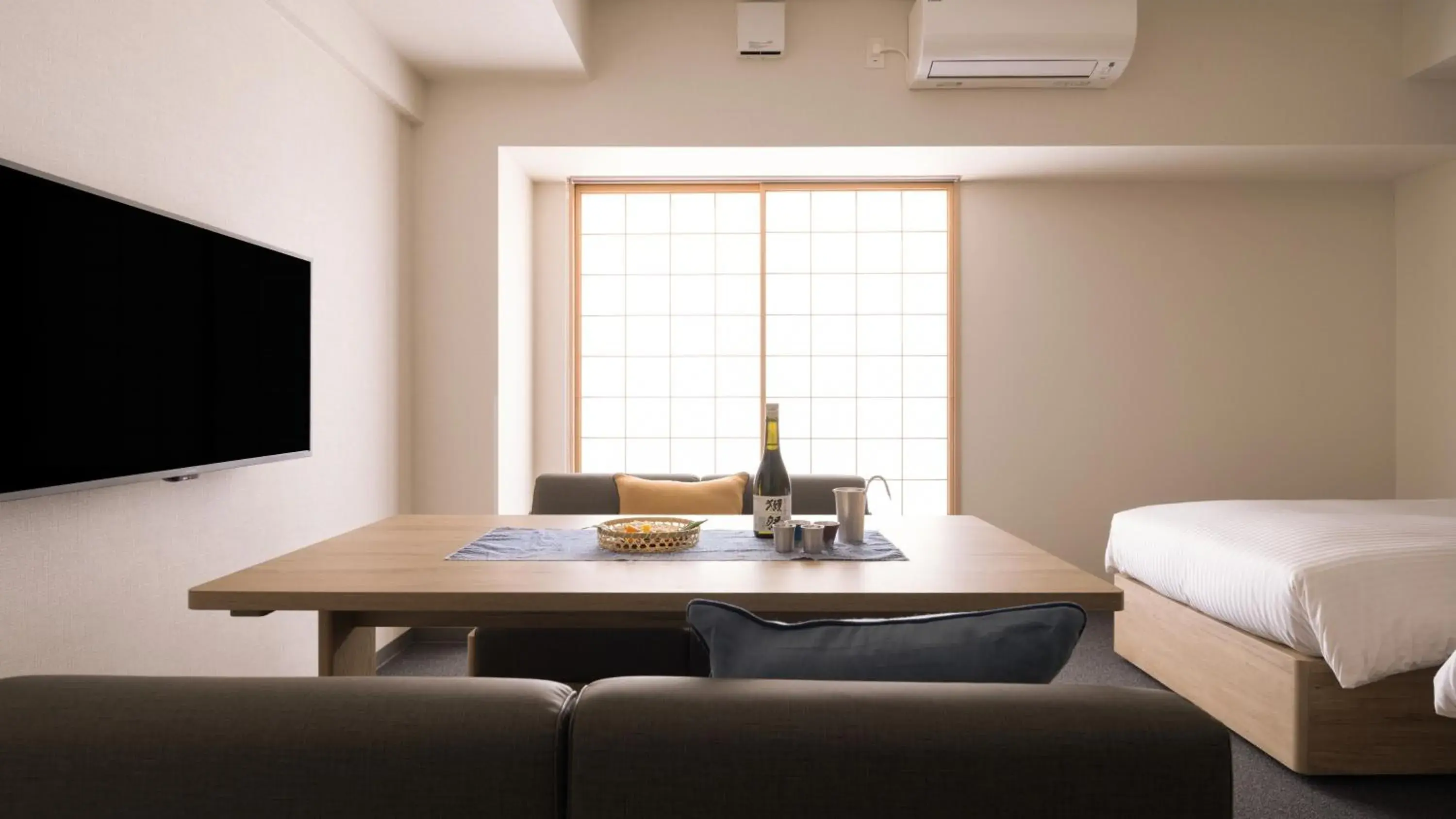 Photo of the whole room, Bed in MIMARU Osaka Shinsaibashi East Photo of the whole room, Bed in MIMARU Osaka Shinsaibashi East