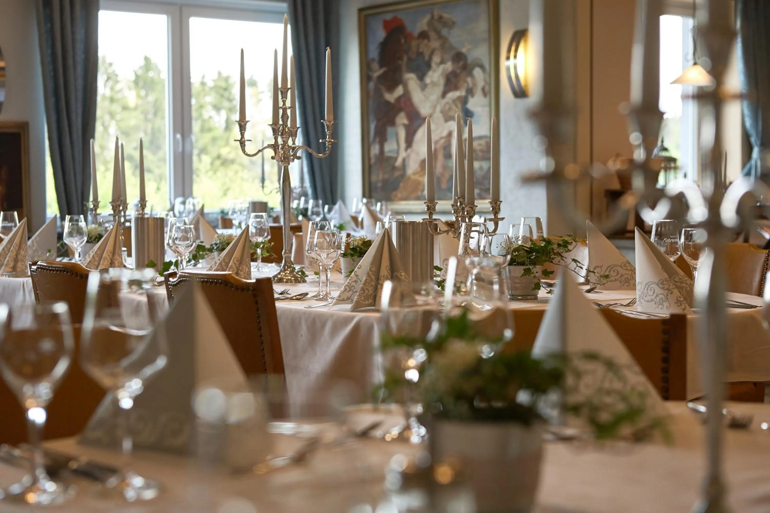 Restaurant/places to eat in Hotel Zur Burg Sternberg