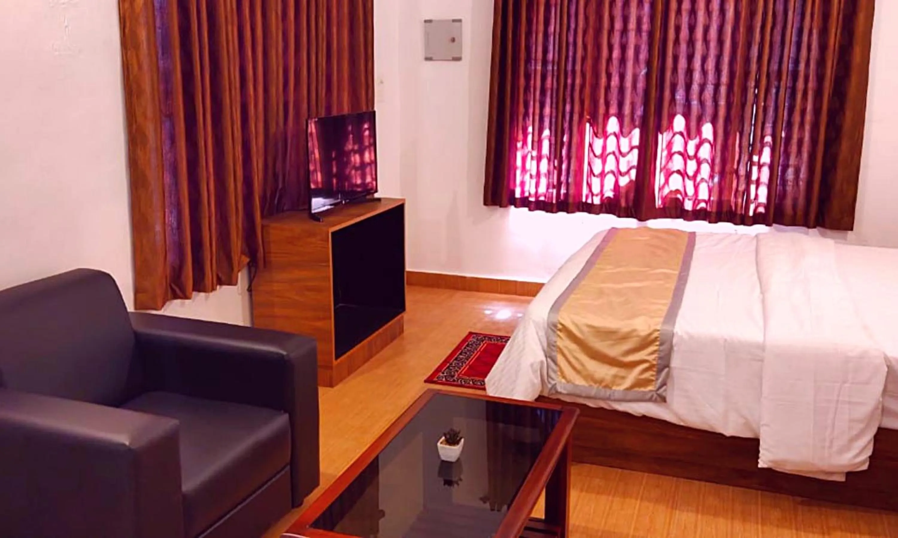 Seating area, Bed in ShriGo Bekal Fort Resort & Spa