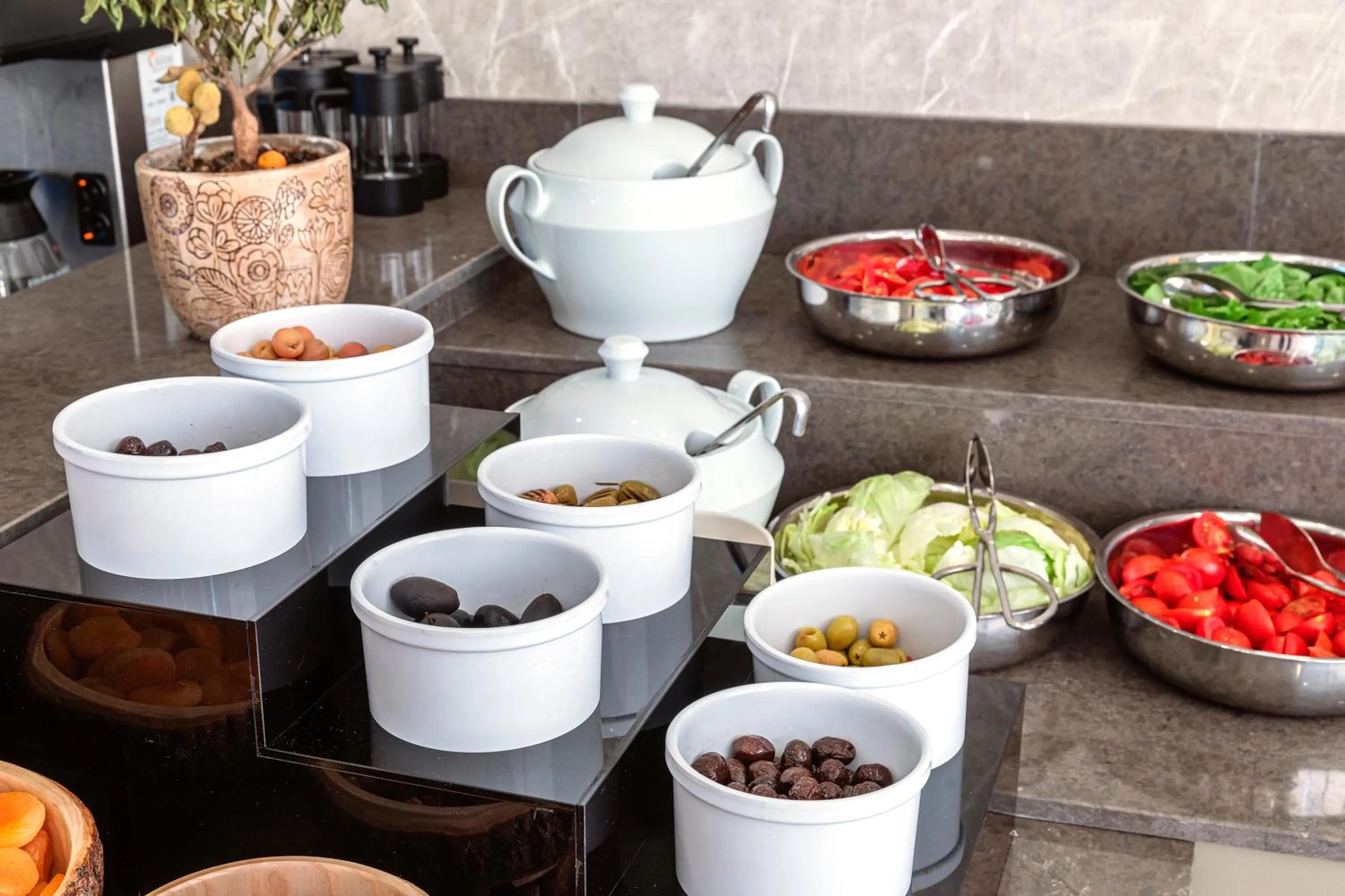 Restaurant/places to eat in The Halich Hotel Istanbul Karakoy - Special Category