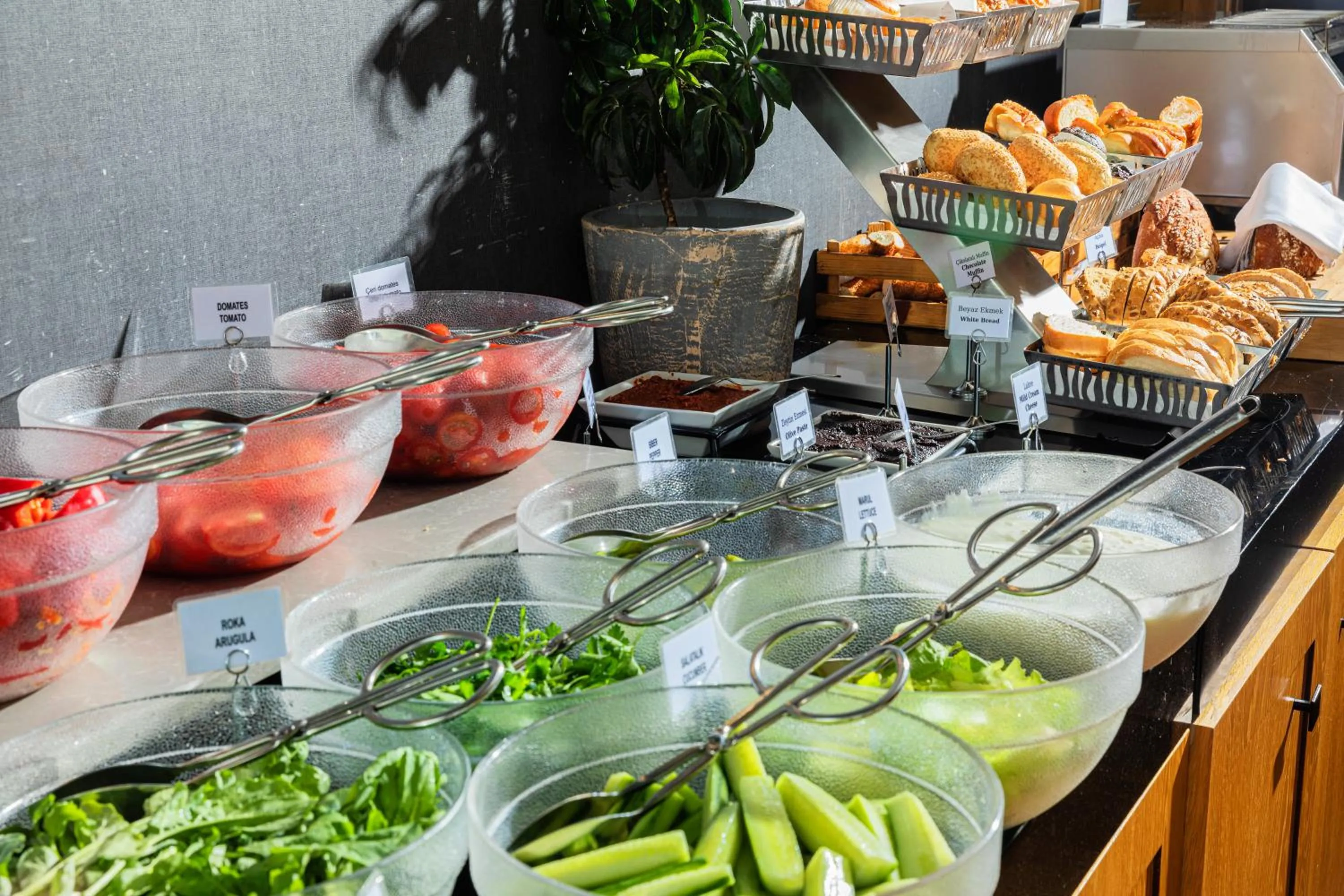 Restaurant/places to eat in The Halich Hotel Istanbul Karakoy - Special Category