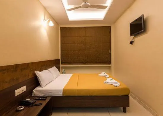 Bedroom, Bed in Hotel Darshan Vishwas
