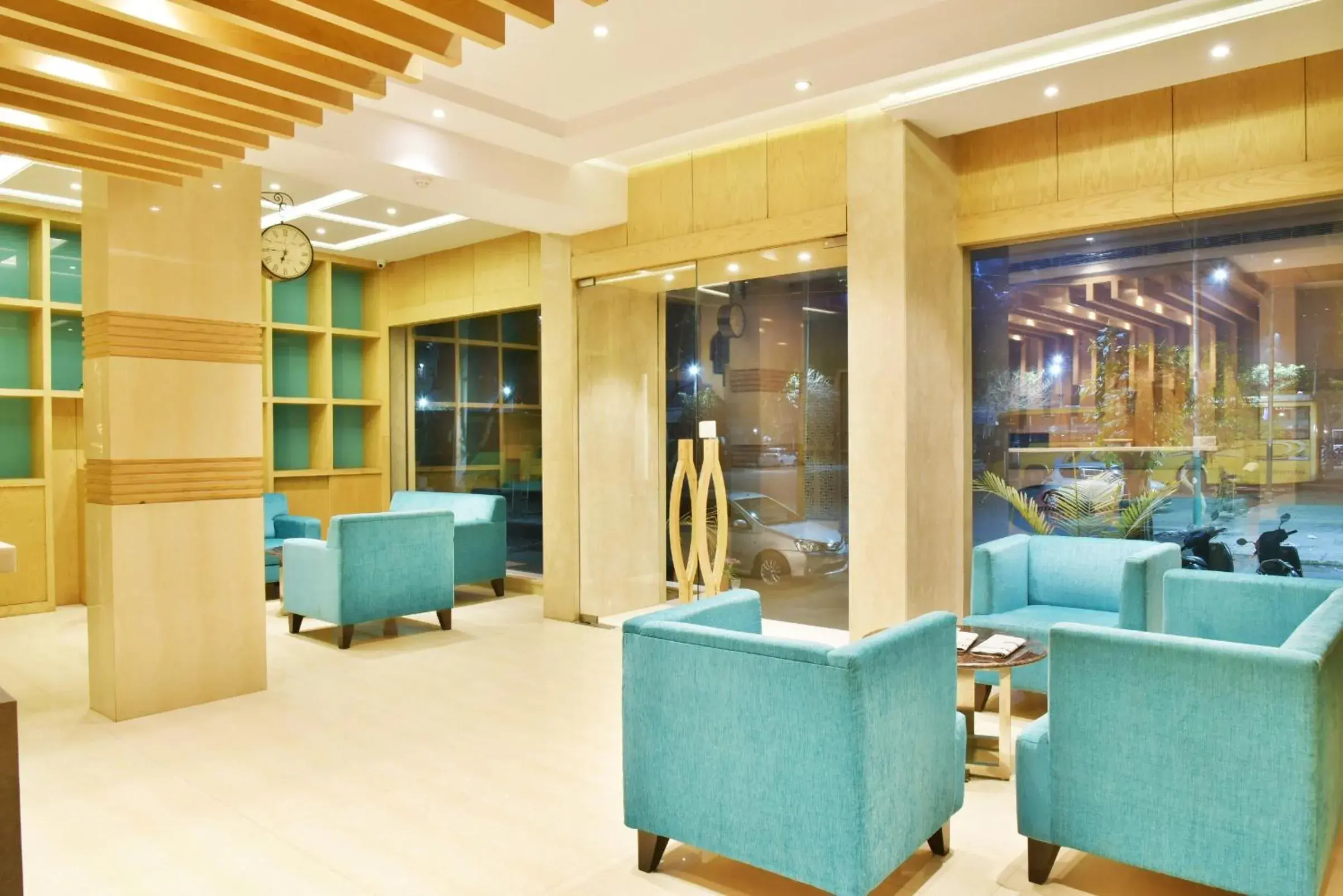 Lobby or reception in Hotel Amritsar International 2 min walk from Amritsar Bus Stand Lobby or reception in Hotel Amritsar International 2 min walk from Amritsar Bus Stand