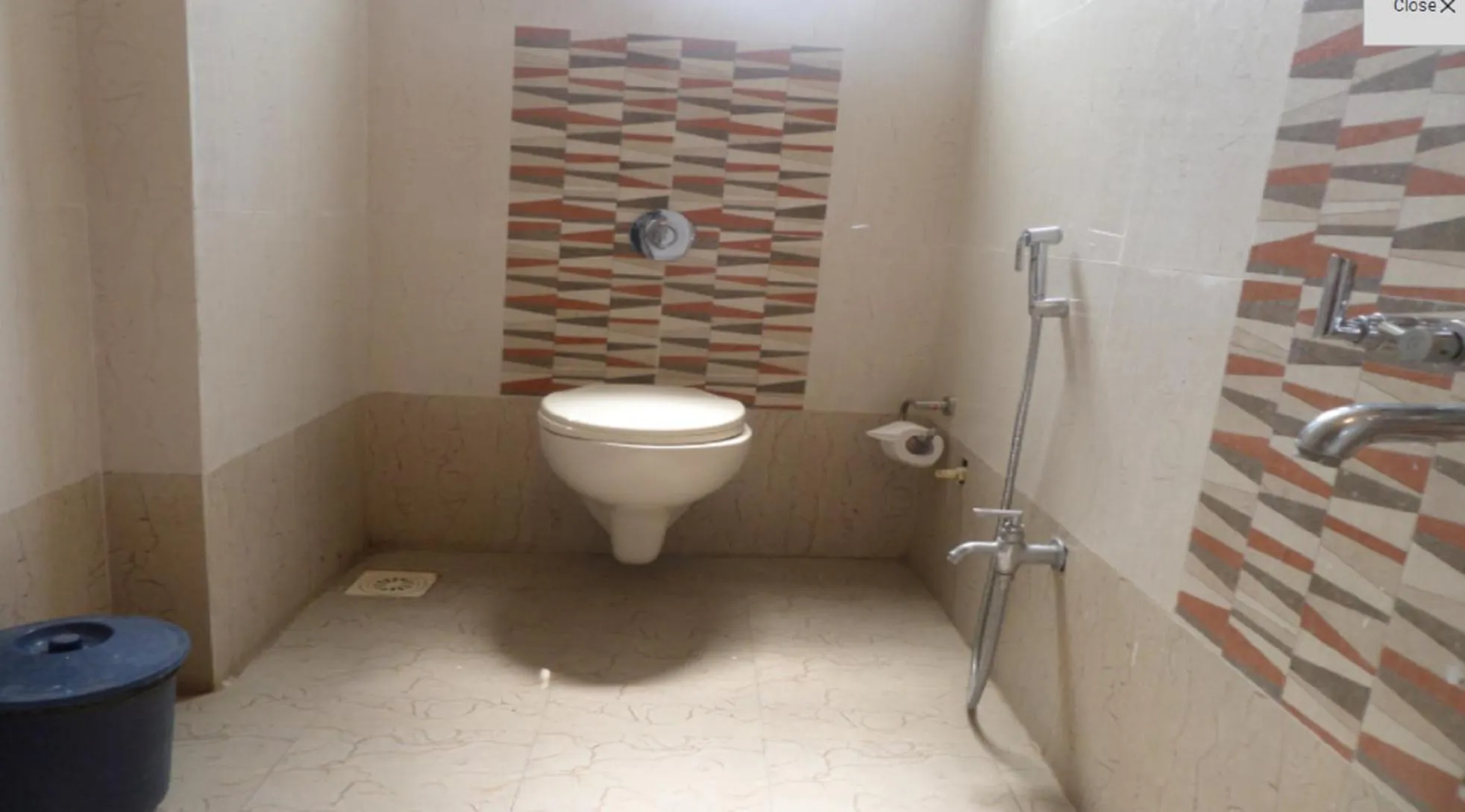 Bathroom in Hotel SaiPrasad Executive Solapur