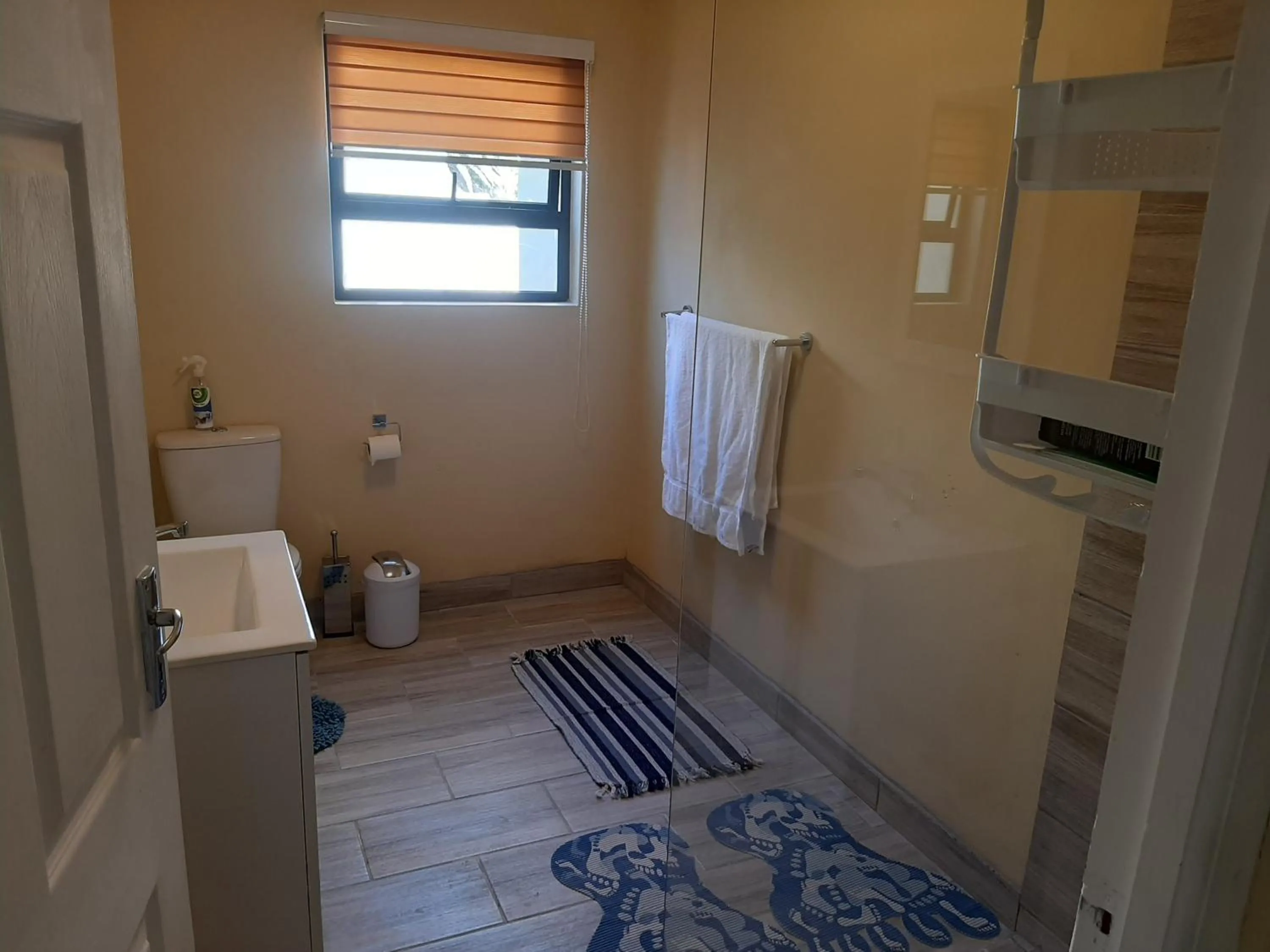 Bathroom in Shalom Self catering