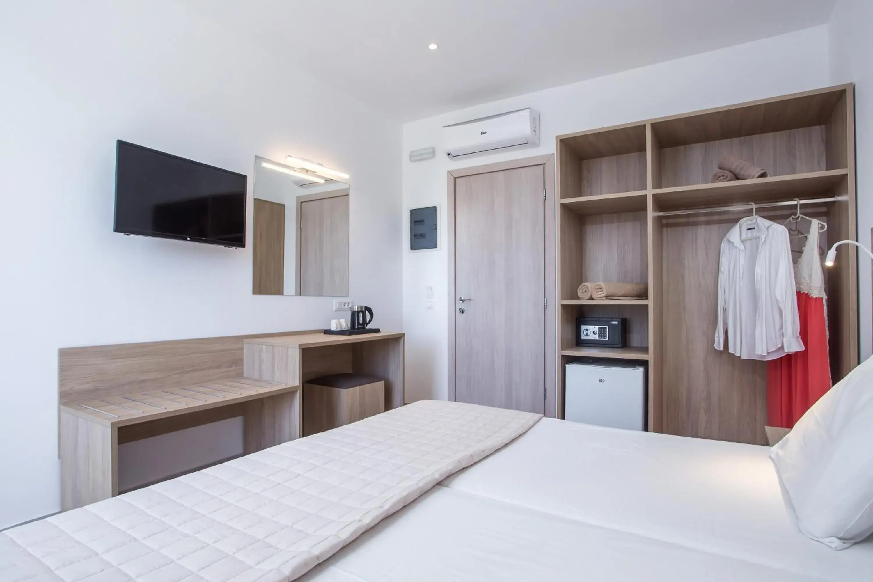 Double Room in Stamos All Inclusive Double Room in Stamos All Inclusive