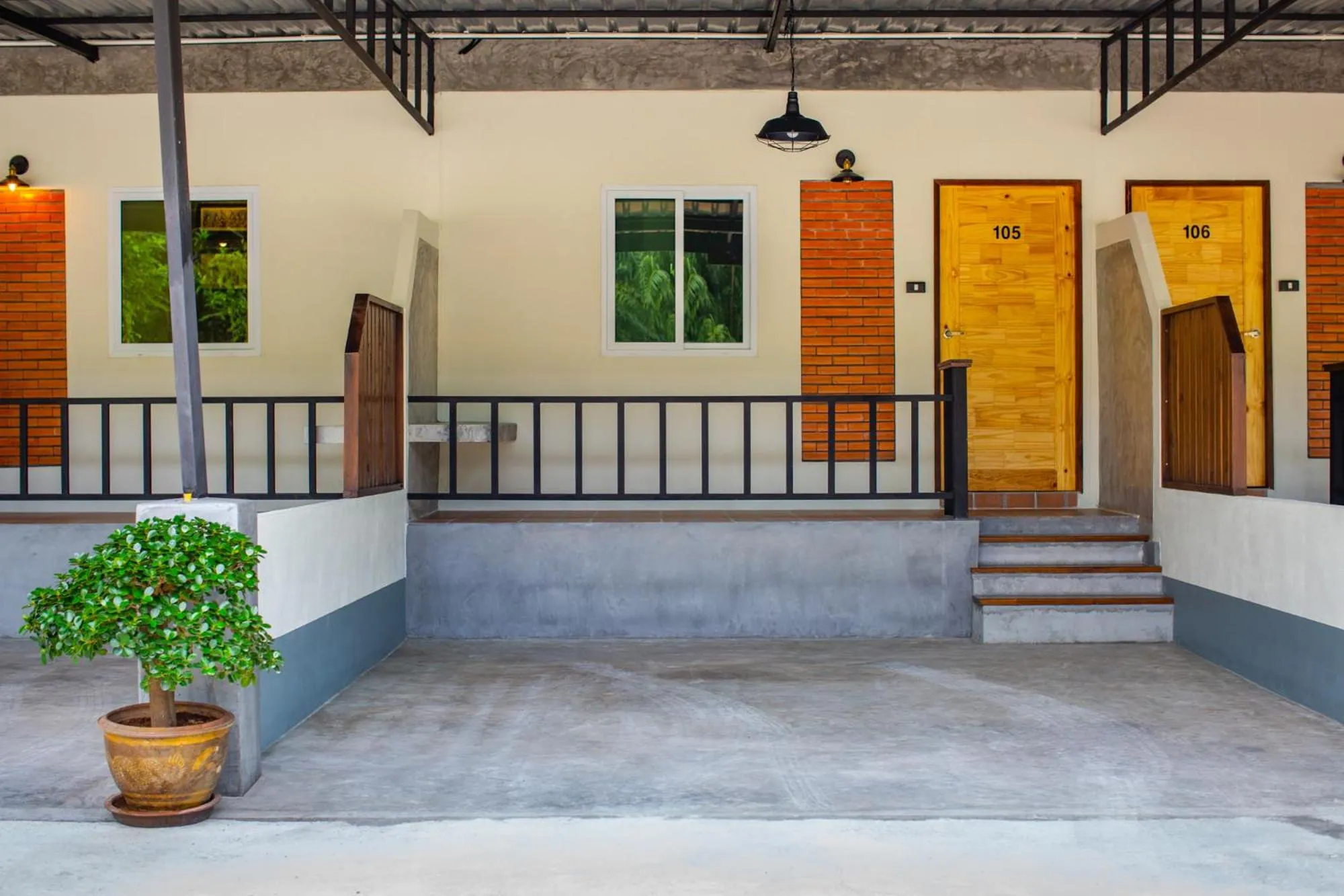 Balcony/Terrace in Phangnga Keeree Resort & Gallery