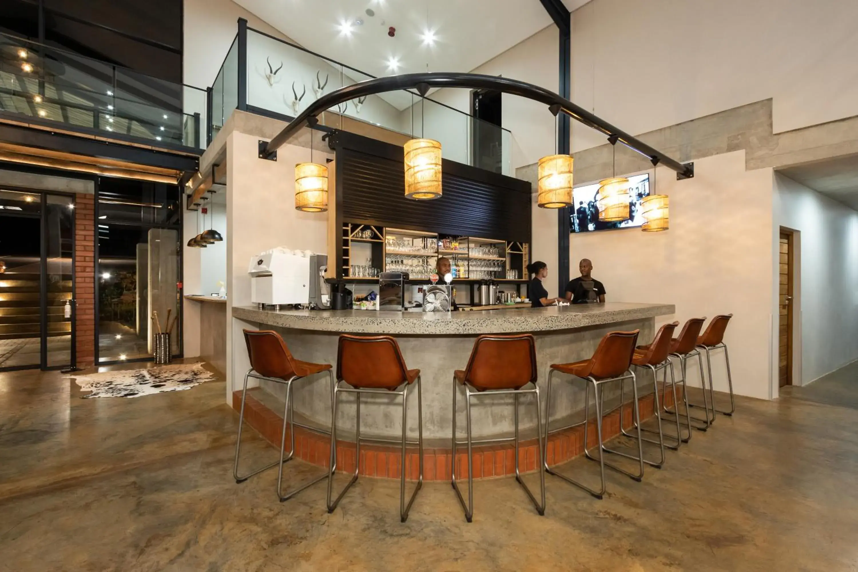 Lounge or bar in Dragonview Lodge Lounge or bar in Dragonview Lodge