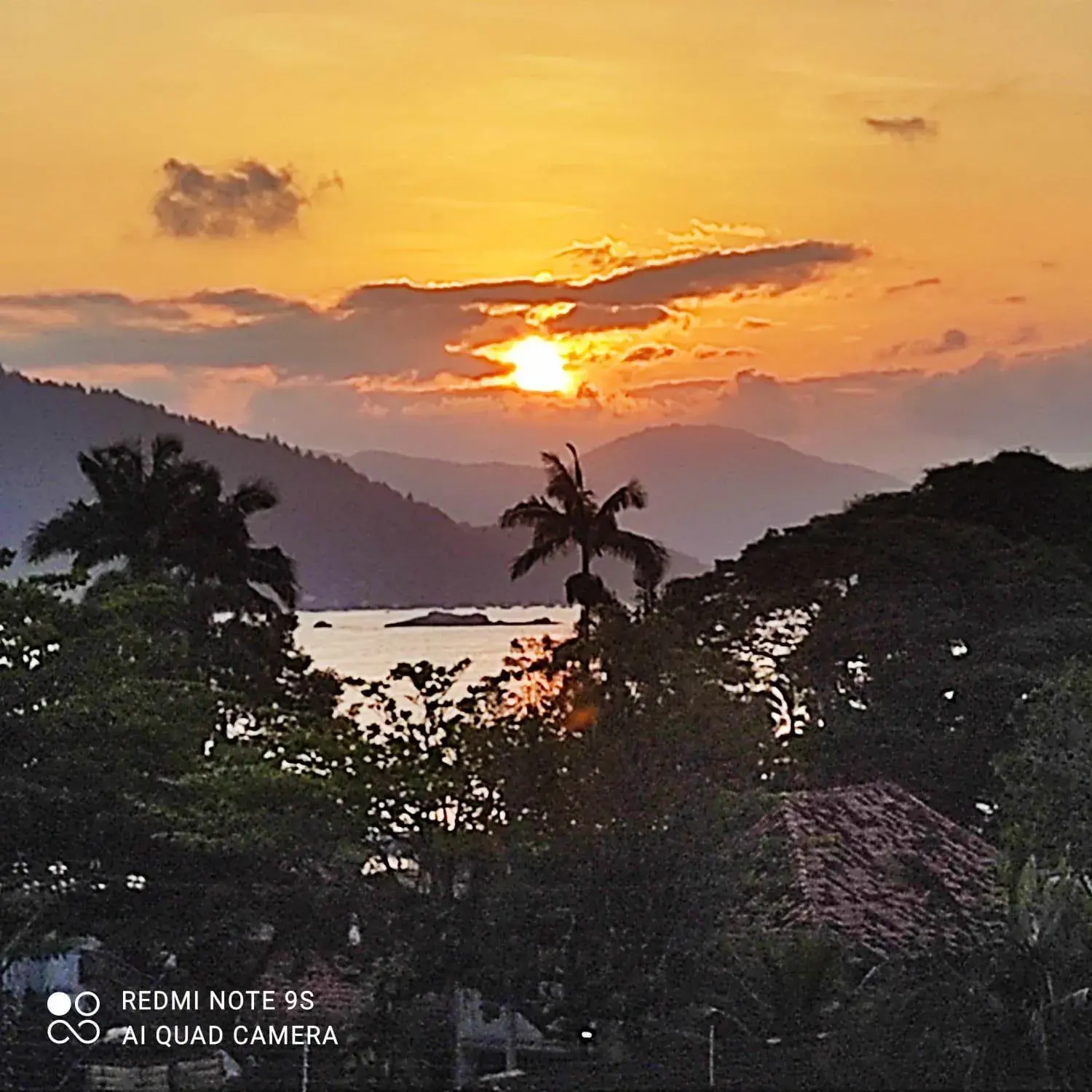 Cobertura na Enseada a 80 m da areia Cobertura na Enseada a 80 m da areia