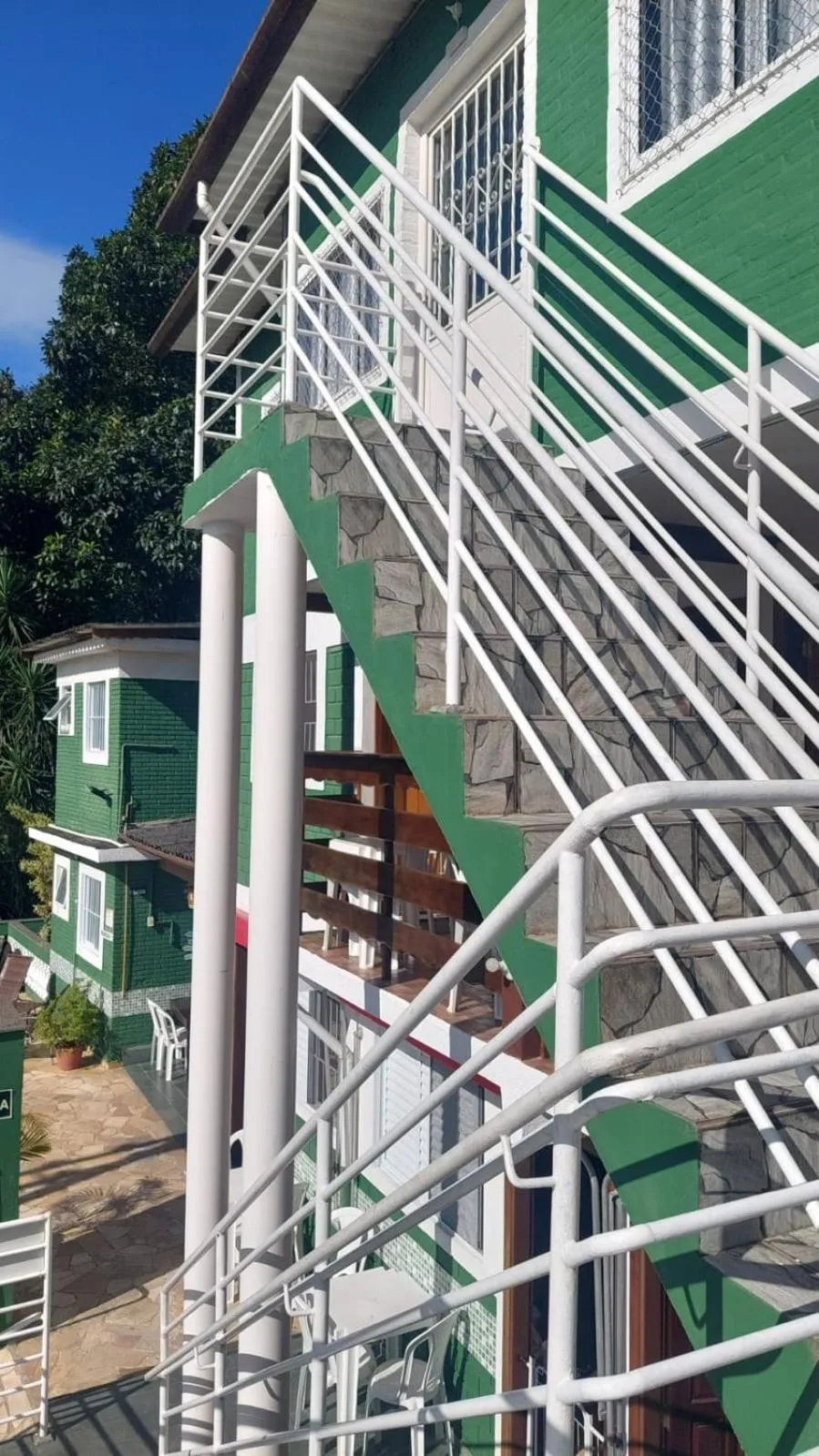 Cobertura na Enseada a 80 m da areia