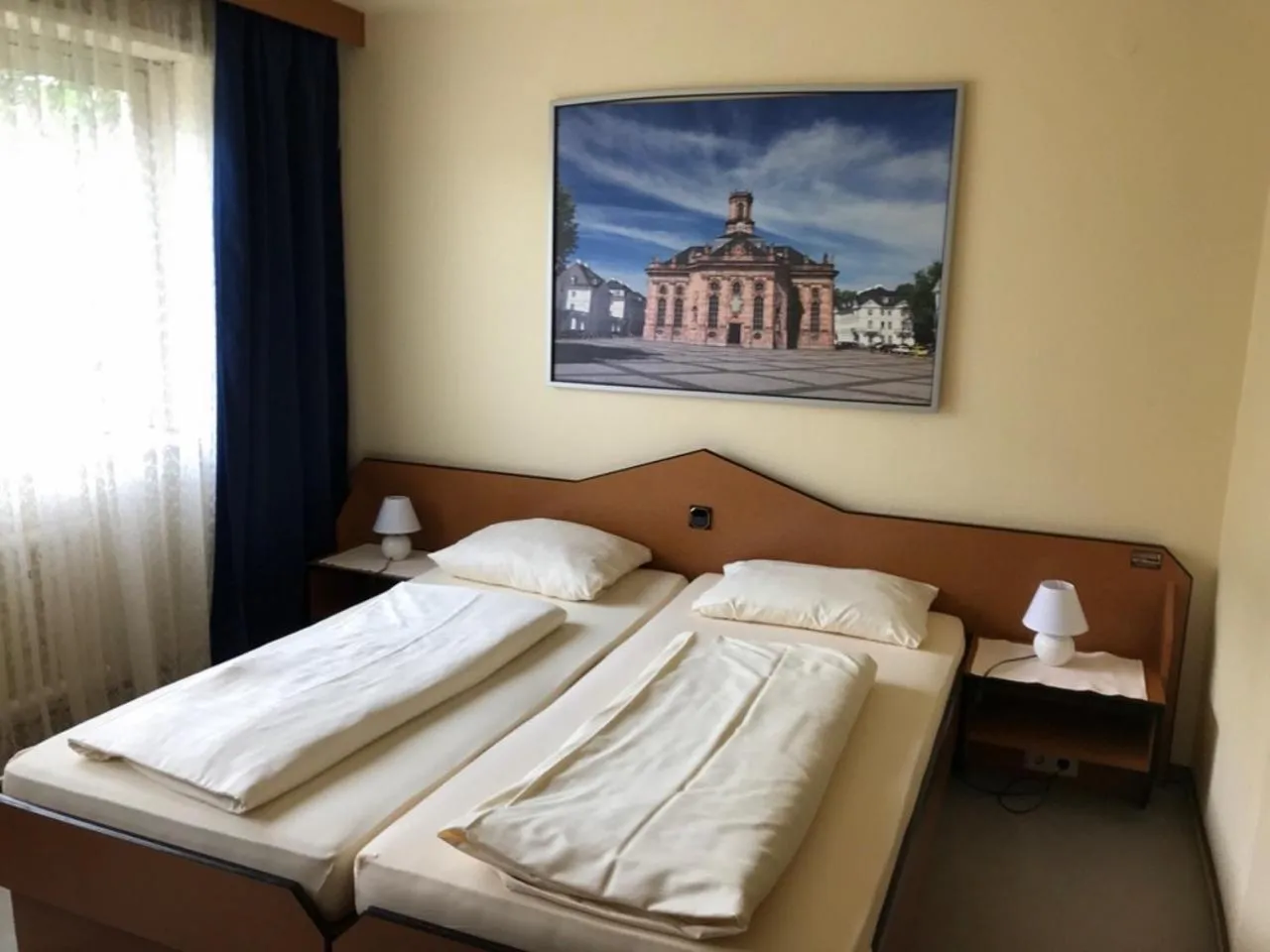 Photo of the whole room, Bed in City-Hotel Kaiserhof