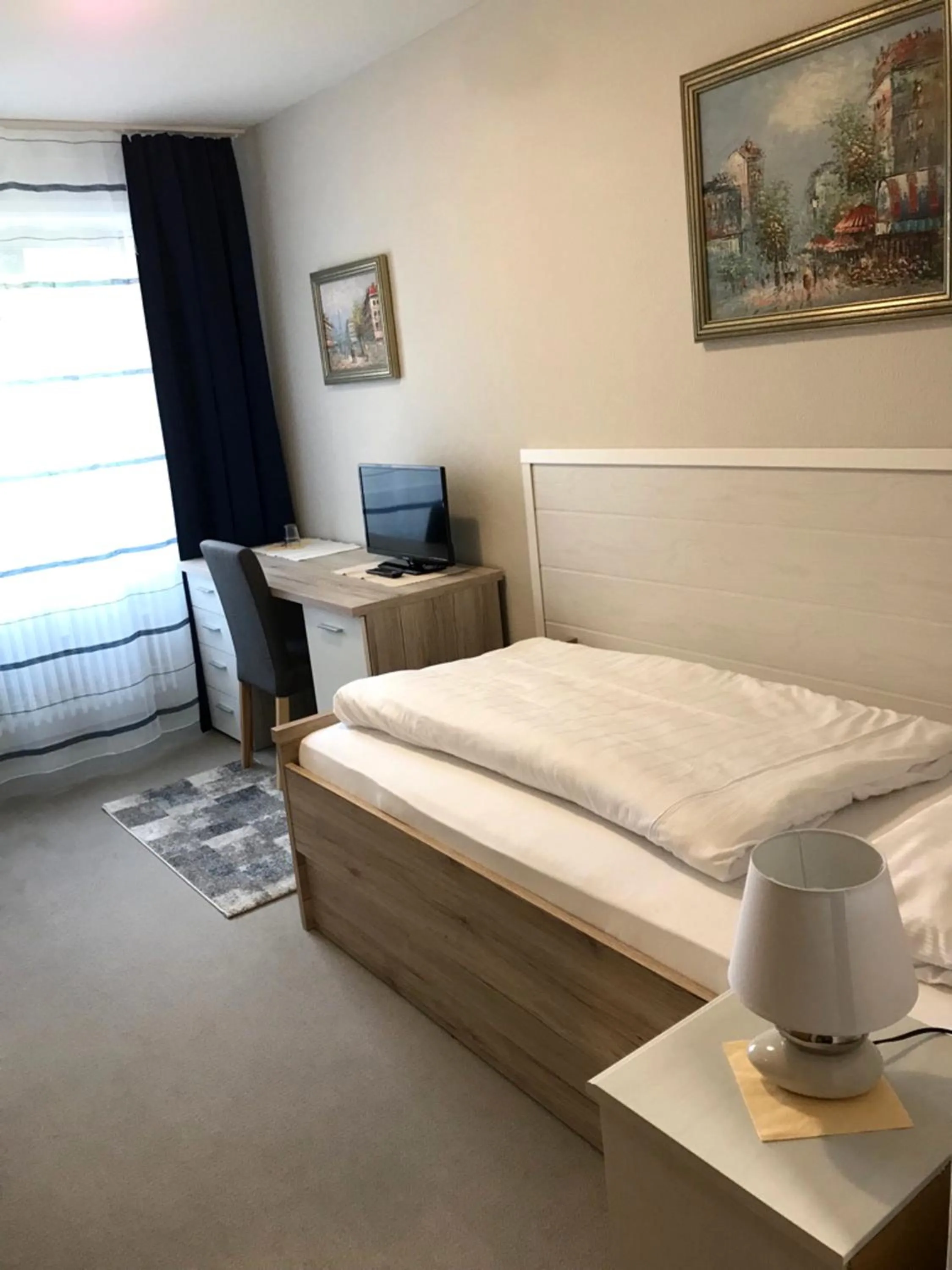 Bed in City-Hotel Kaiserhof