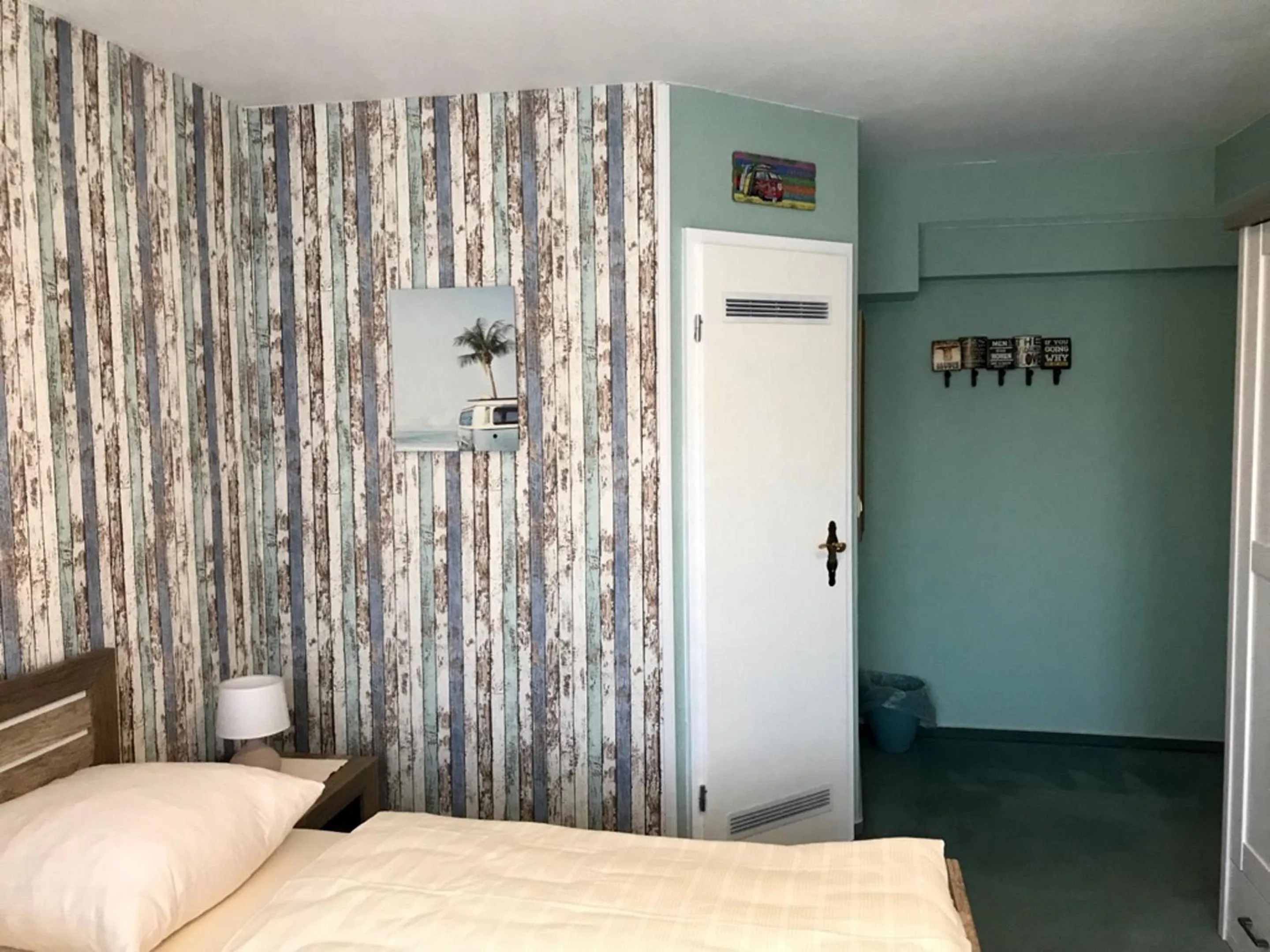 People, Bed in City-Hotel Kaiserhof