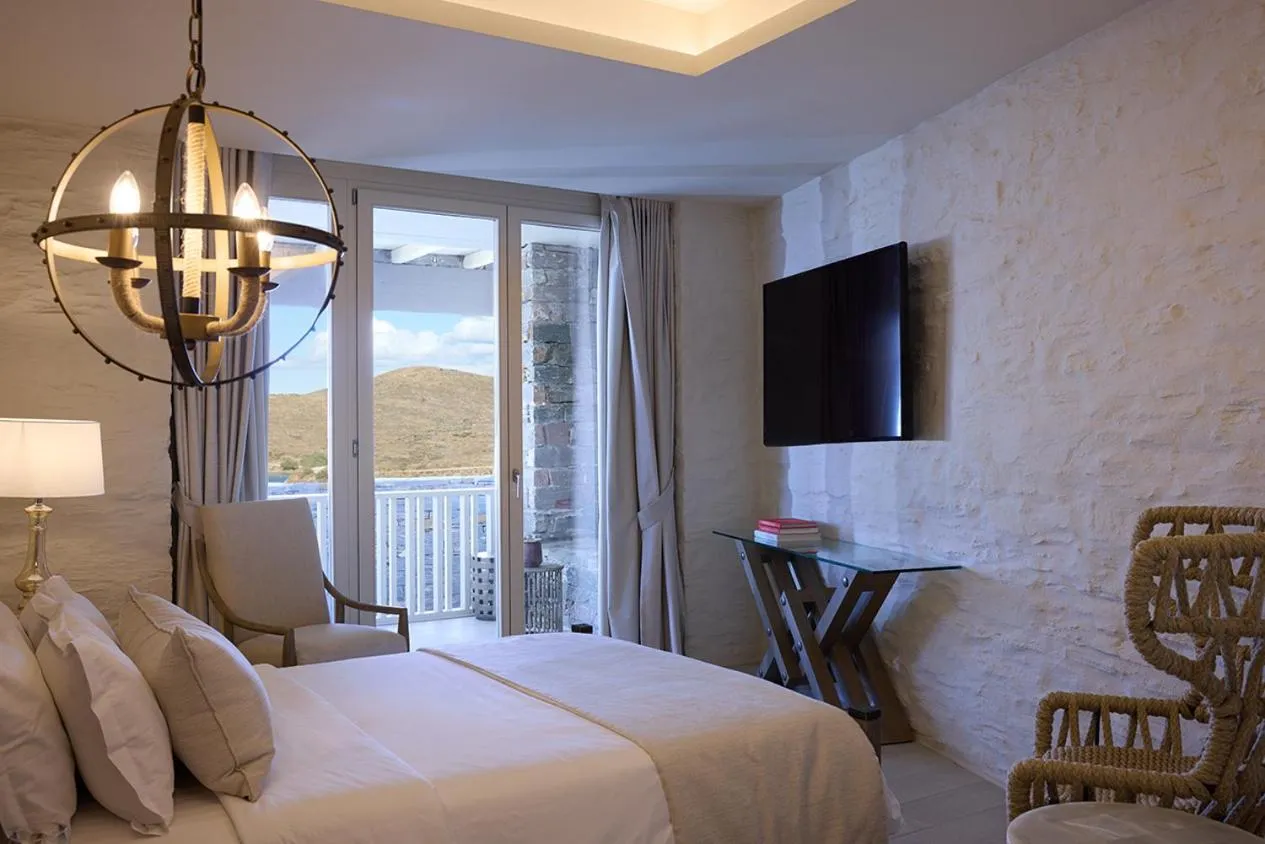 TV and multimedia, Bed in Ydor Hotel & Spa by Sandglass