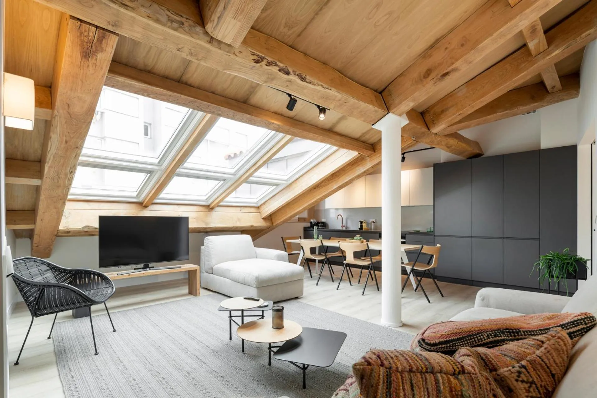 Communal lounge/ TV room in NORO Plaza