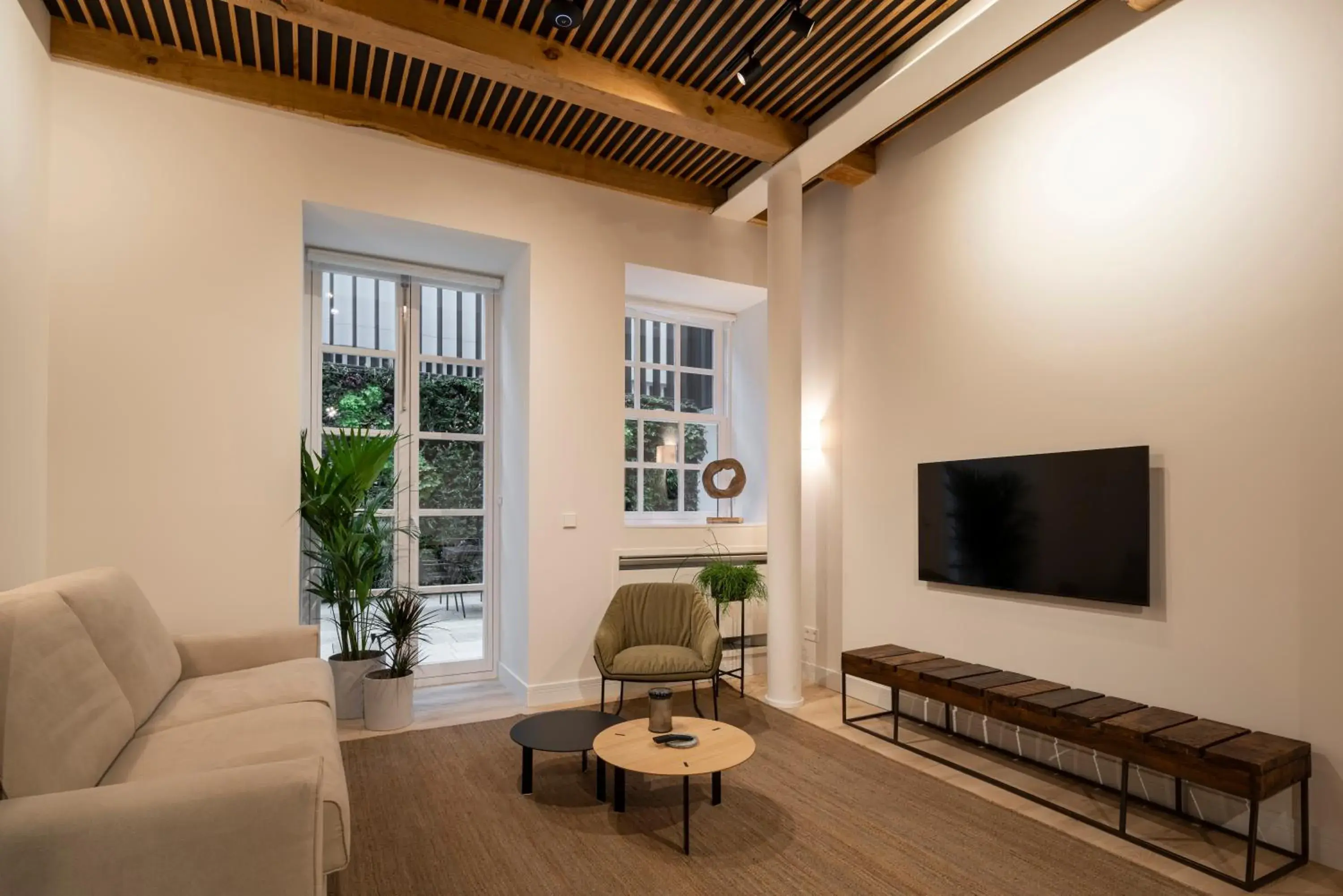 Suite with Terrace - single occupancy in NORO Plaza Suite with Terrace - single occupancy in NORO Plaza