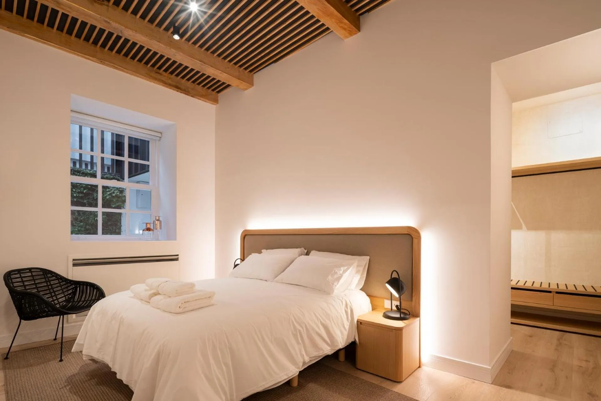 Bedroom, Bed in NORO Plaza