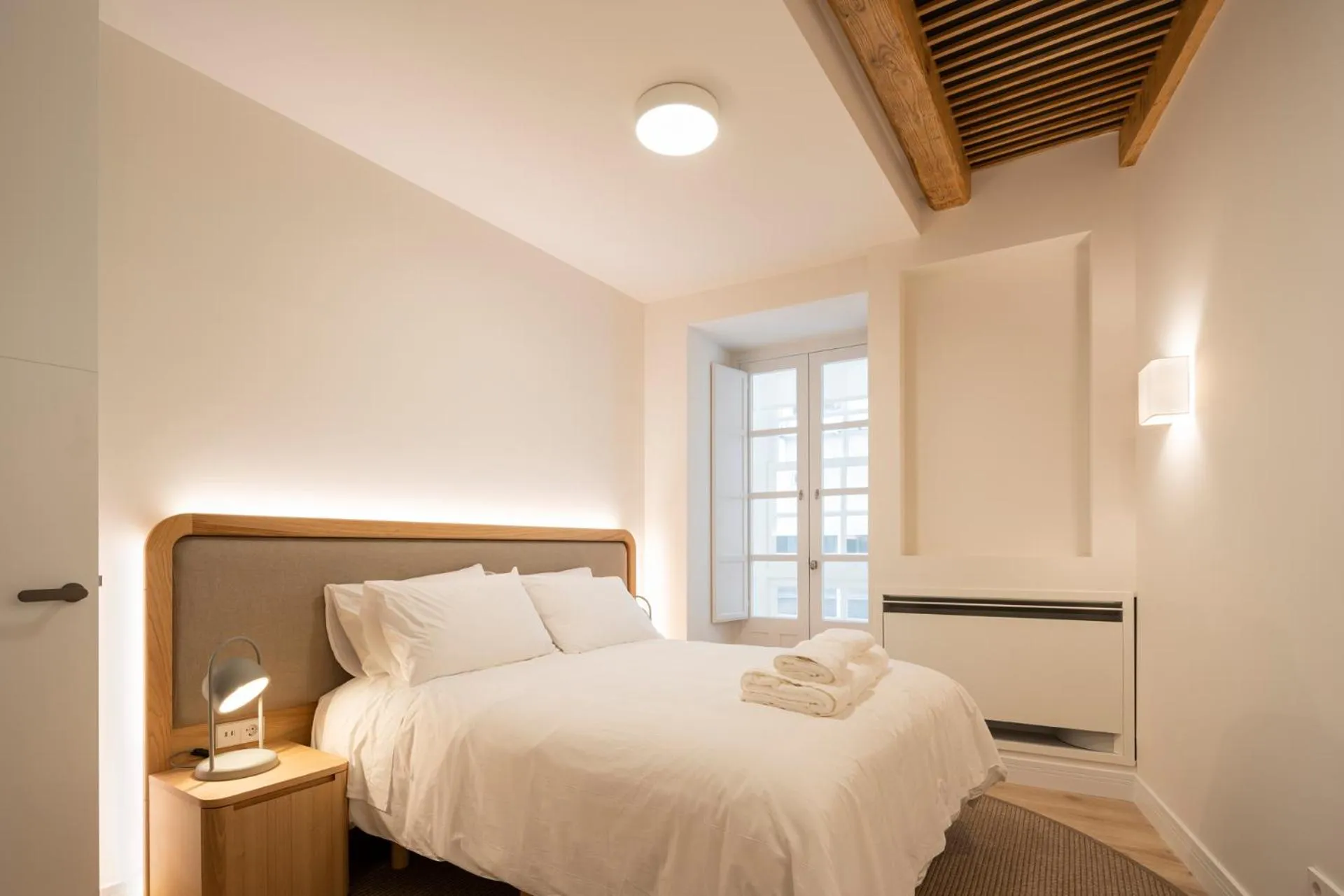 Bedroom, Bed in NORO Plaza