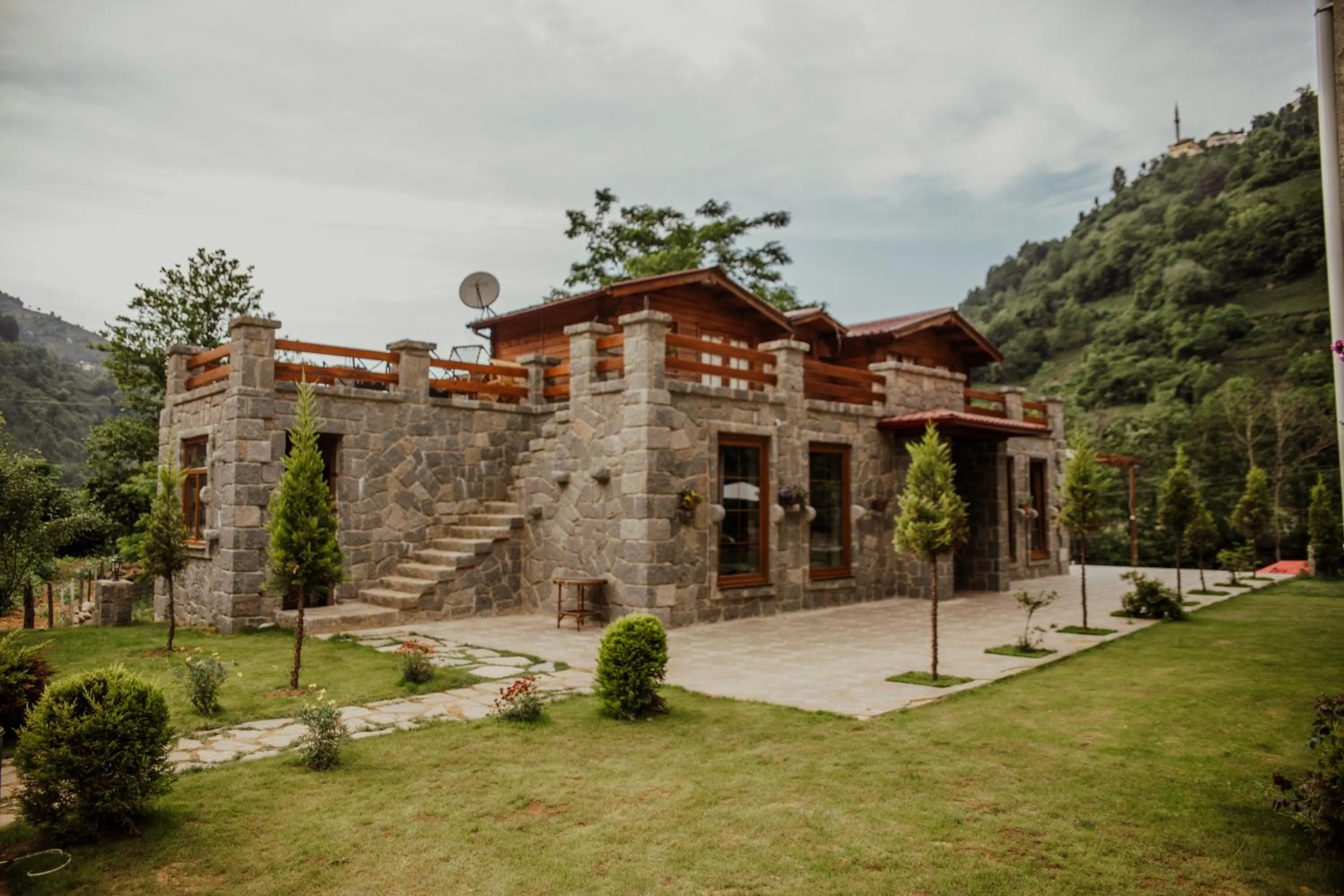 Property building in River Didi Otel