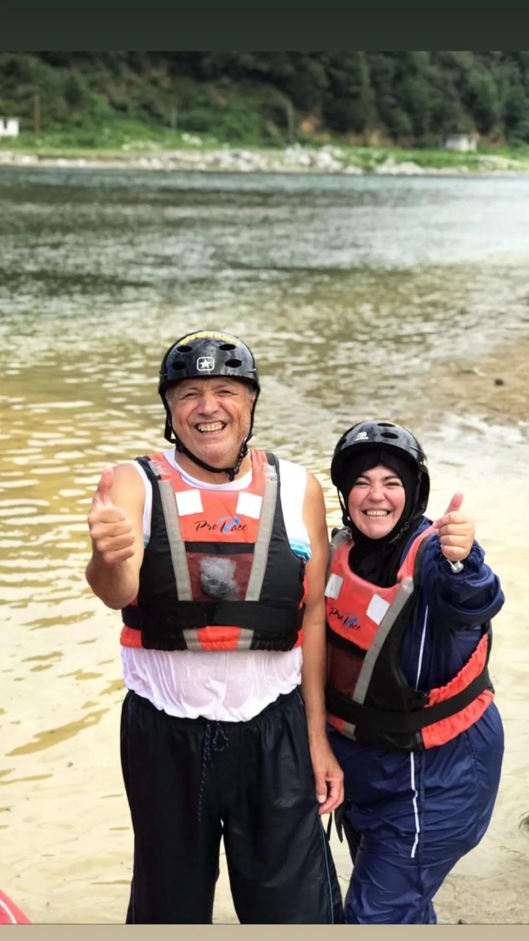 People in River Didi Otel