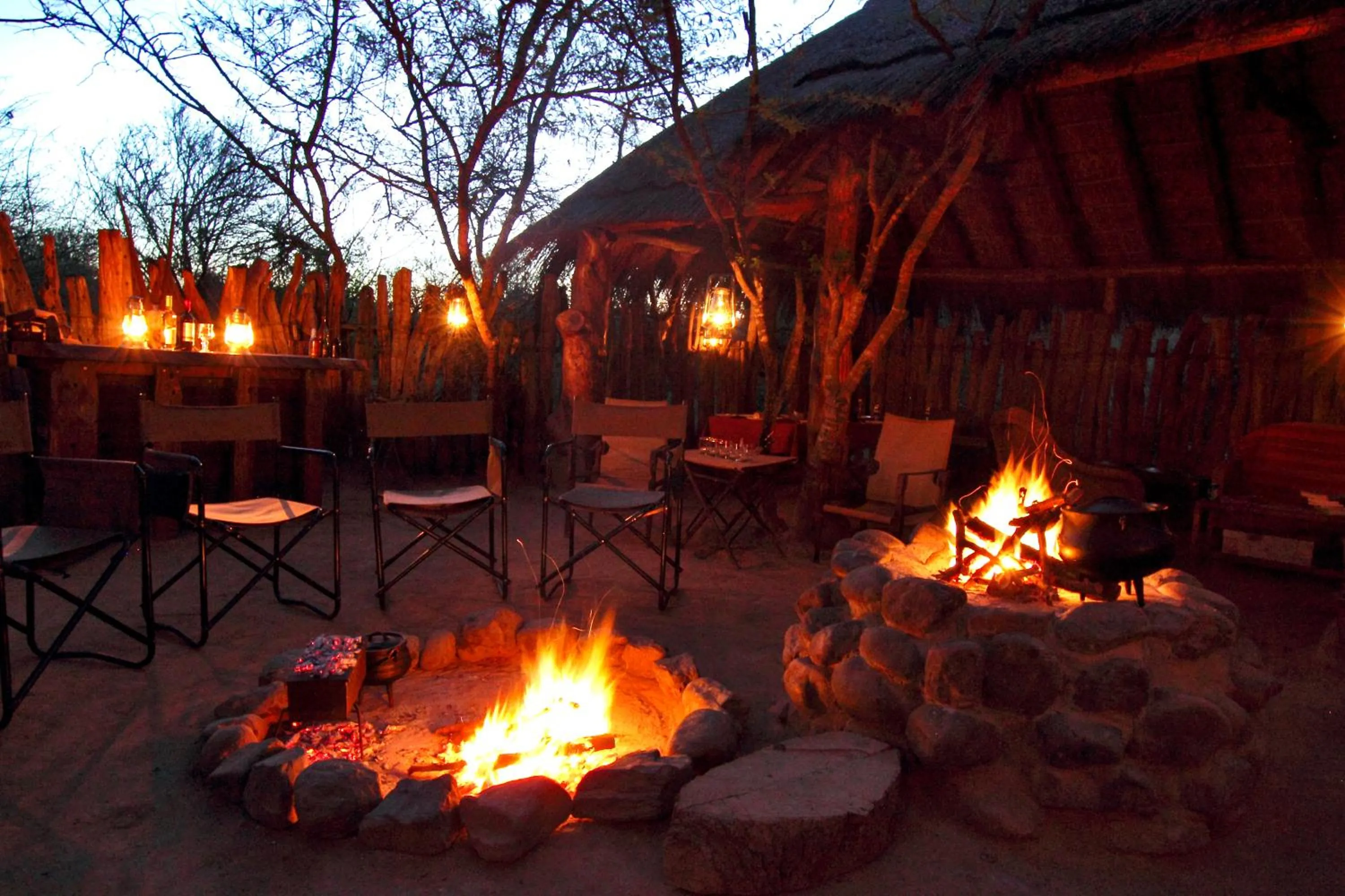 Night in Quatermain's 1920's Safari Camp – Amakhala Game Reserve