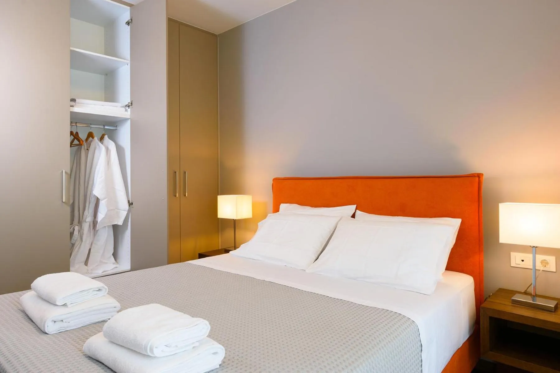 Bedroom, Bed in Elounda Colour Apartments