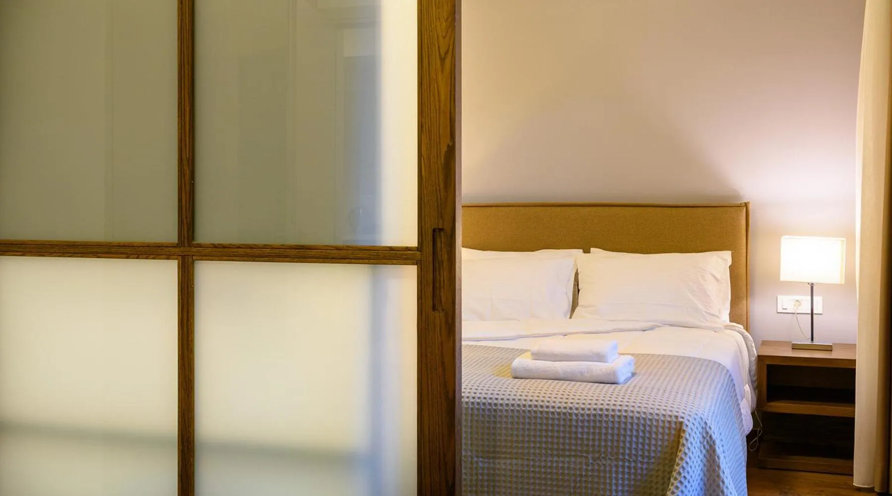 Photo of the whole room, Bed in Elounda Colour Apartments