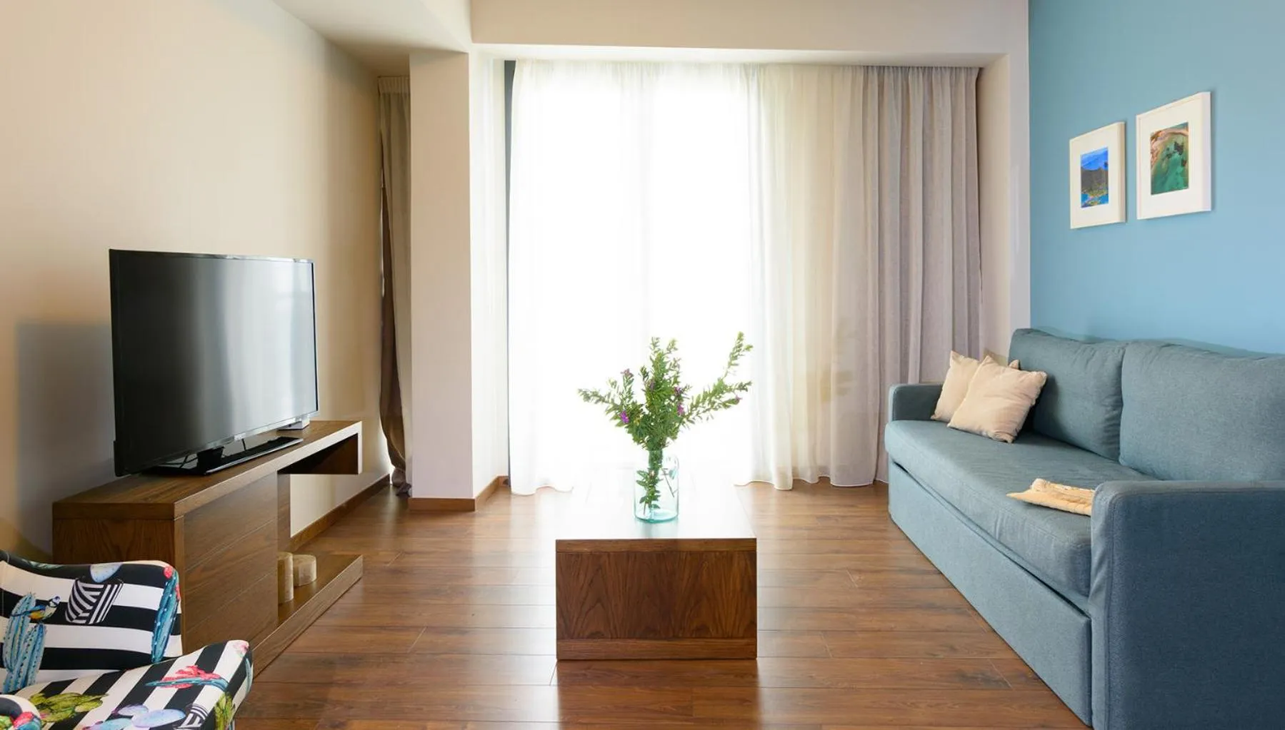 TV and multimedia in Elounda Colour Apartments