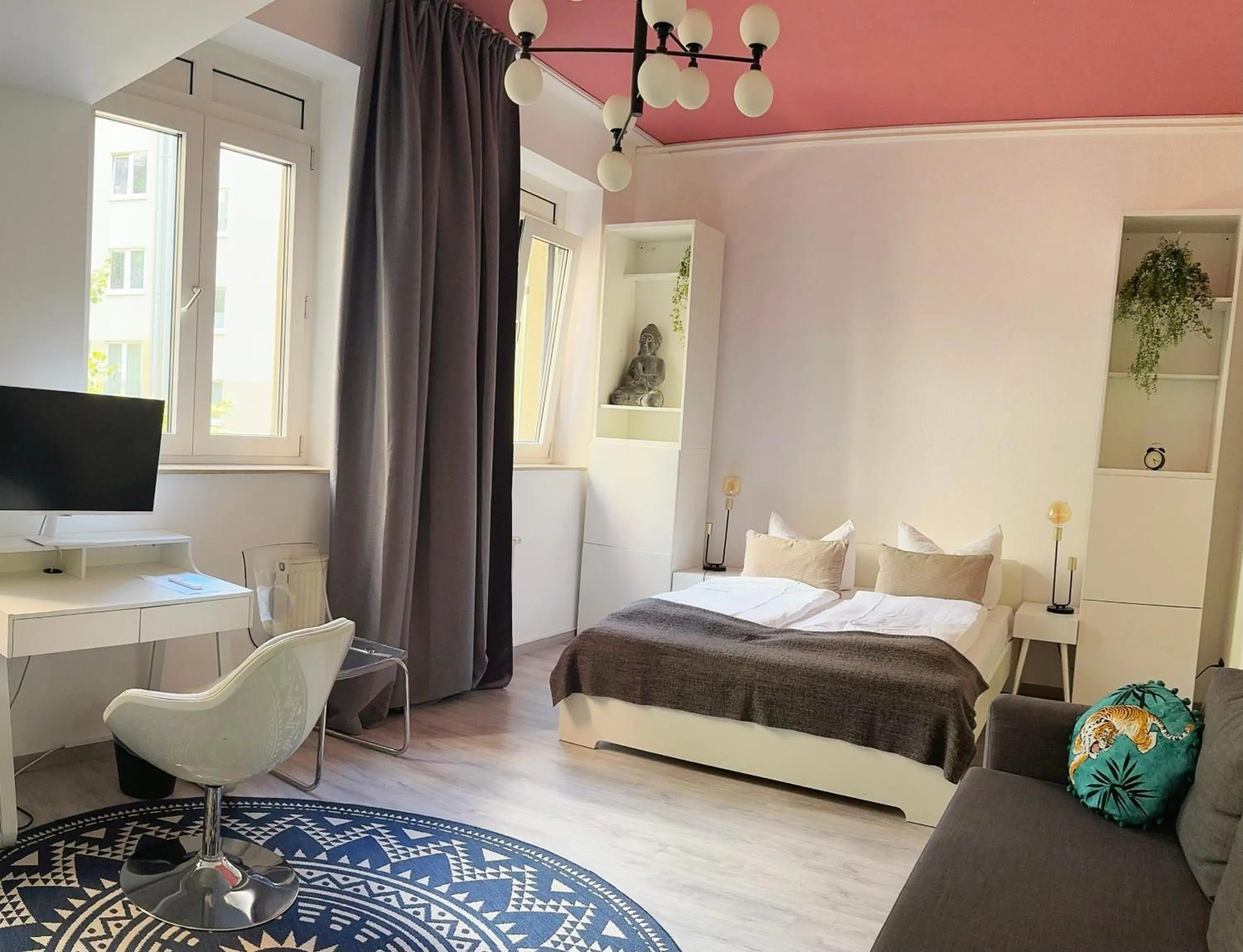 Photo of the whole room, Bed in Midi Inn Parkhotel Mitte