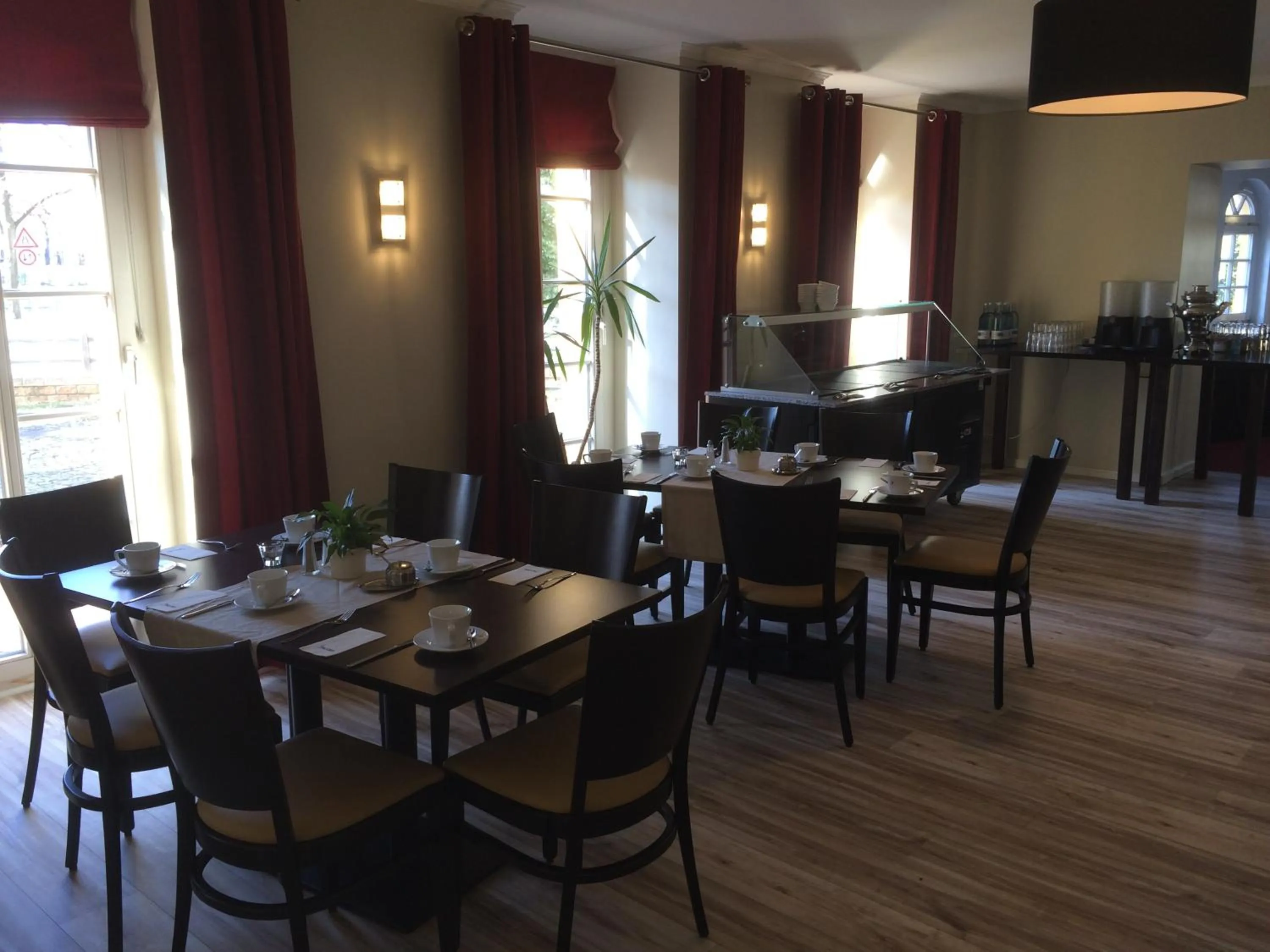 Restaurant/places to eat in Hotel und Restaurant Kranichsberg