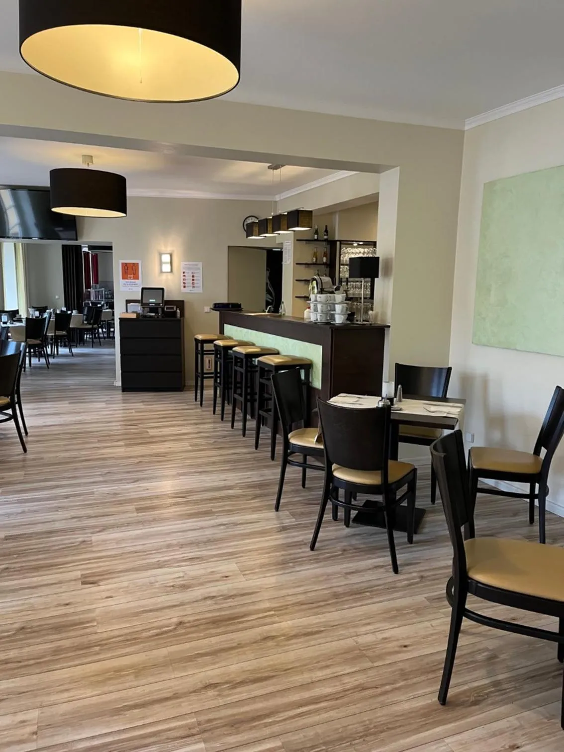 Restaurant/places to eat in Hotel und Restaurant Kranichsberg