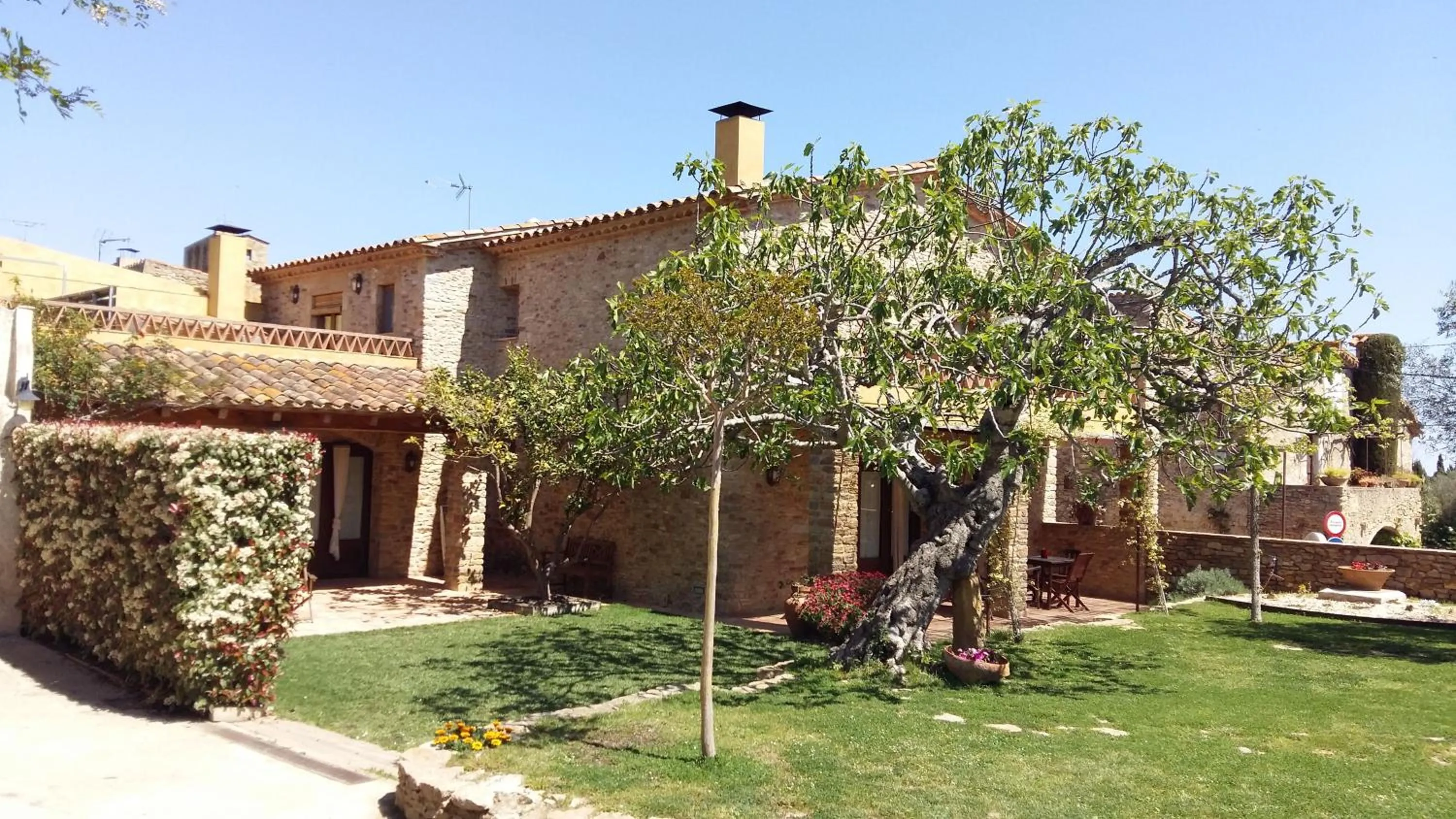 Property building in Casa Rural Can Ginesta
