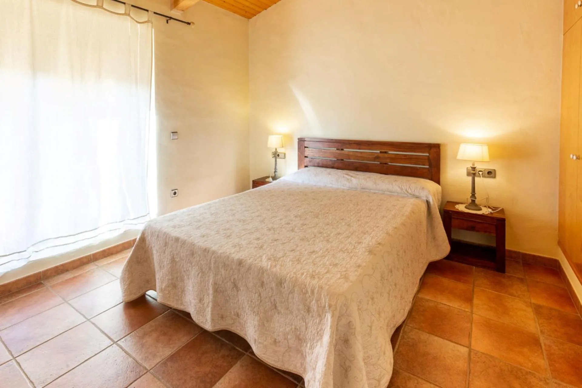 Bedroom, Bed in Casa Rural Can Ginesta