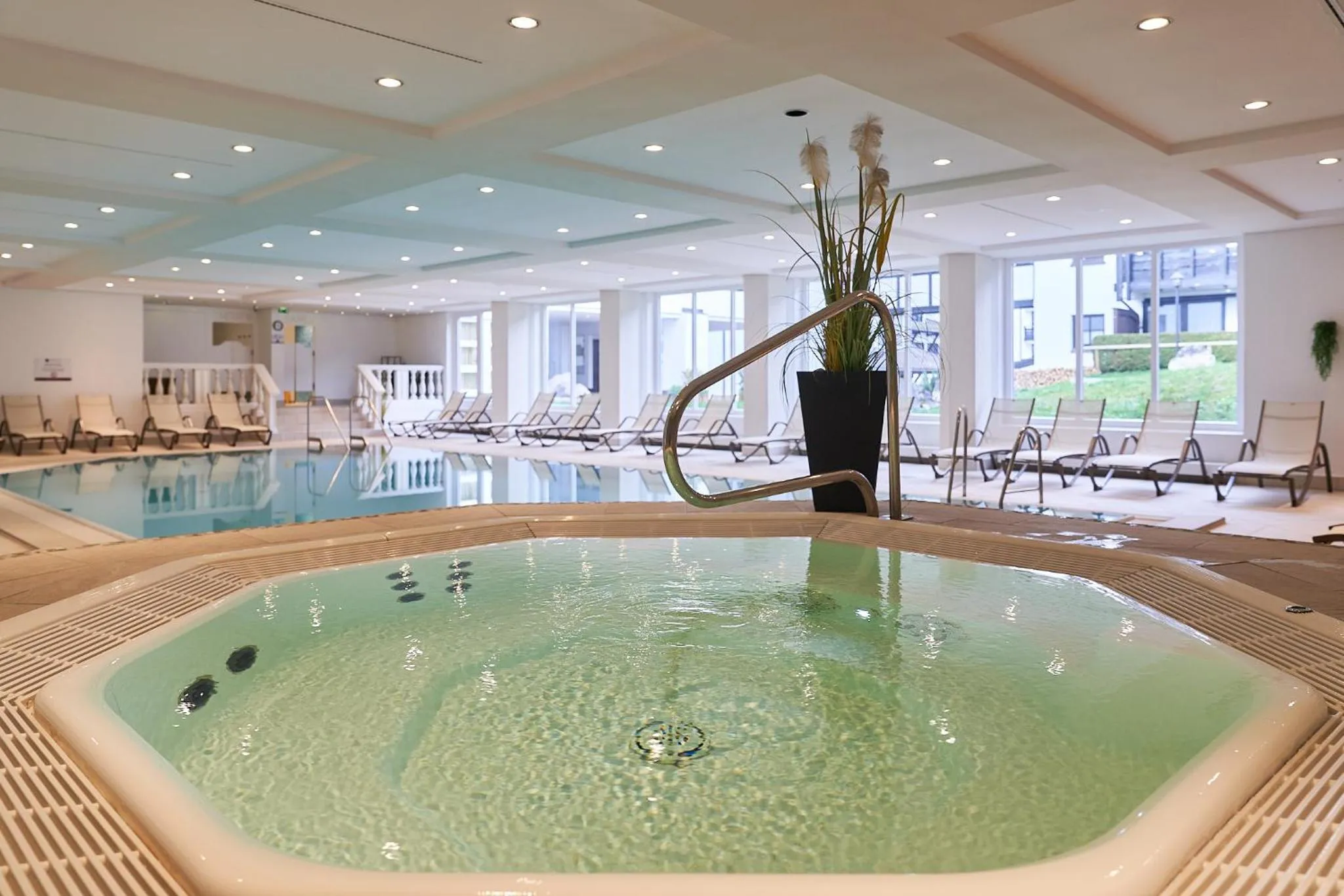 Hot Tub in Riessersee Hotel