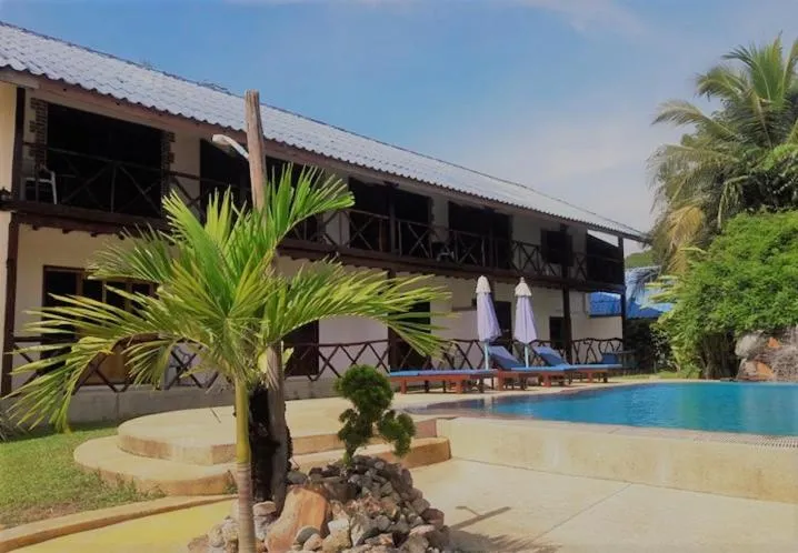 Swimming pool in Lam Sai village hotel Koh Yao Noi