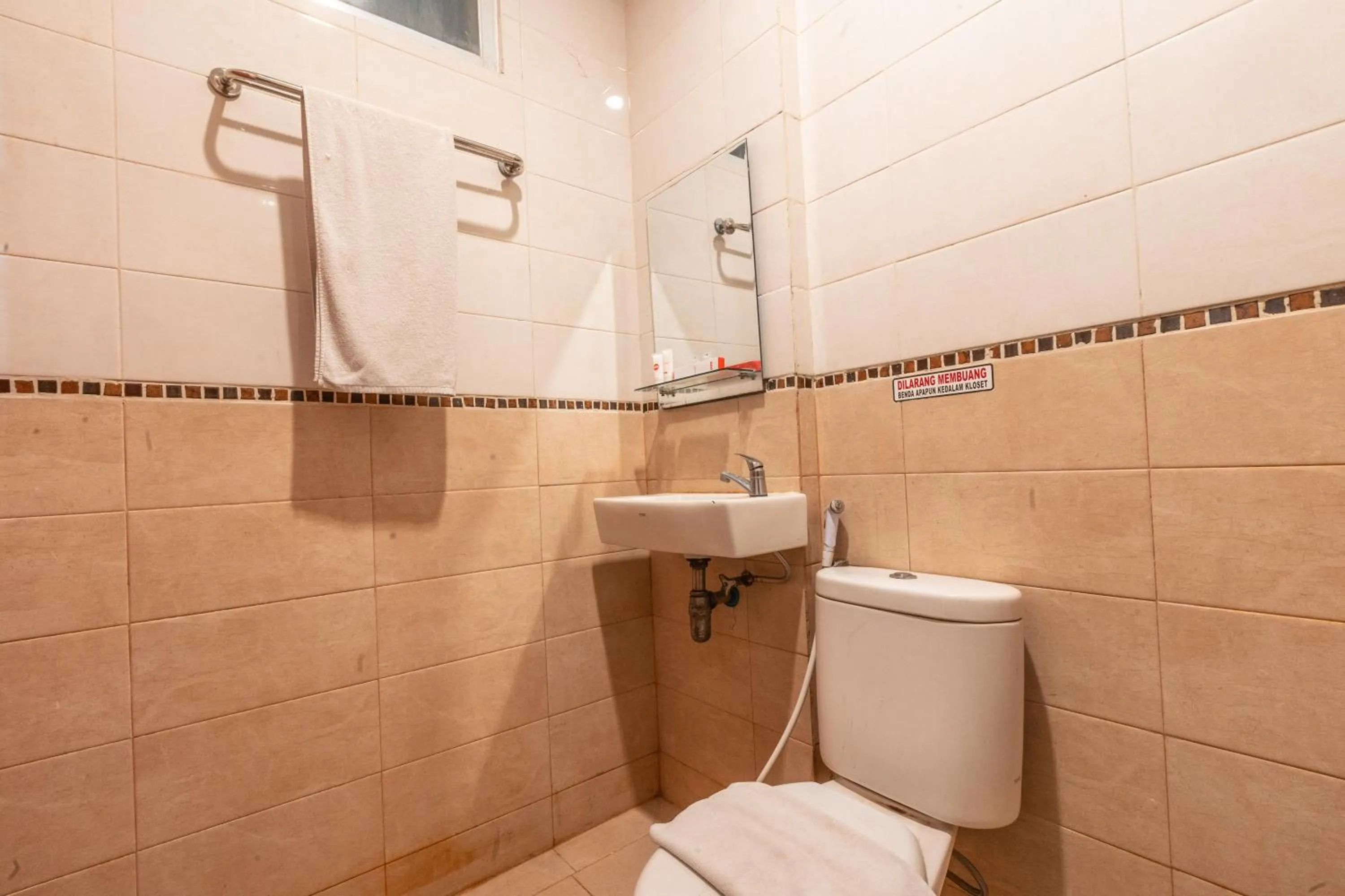 Bathroom in The Kartini 8 Residence - Mangga Besar