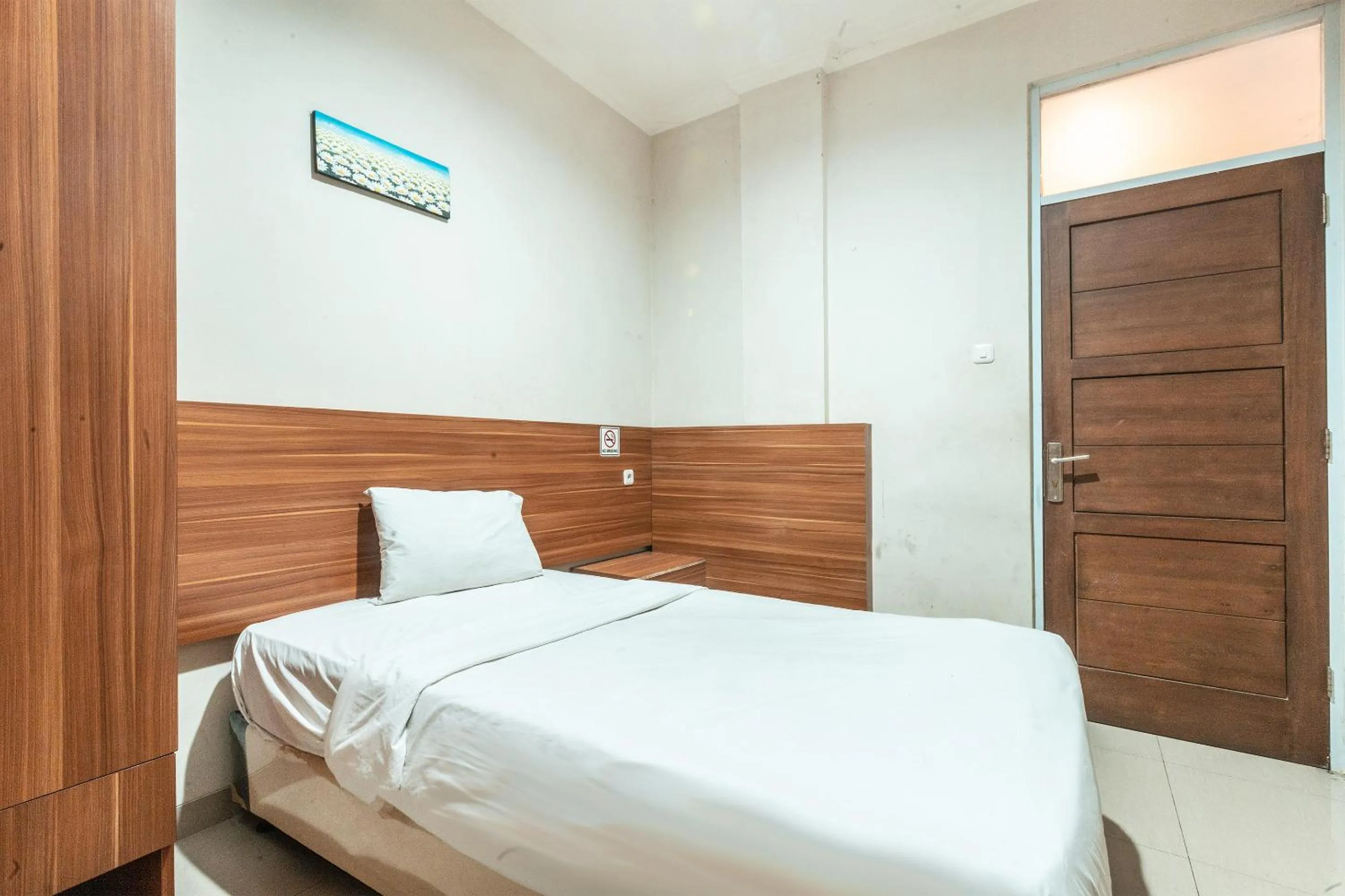 Bedroom, Bed in The Kartini 8 Residence - Mangga Besar