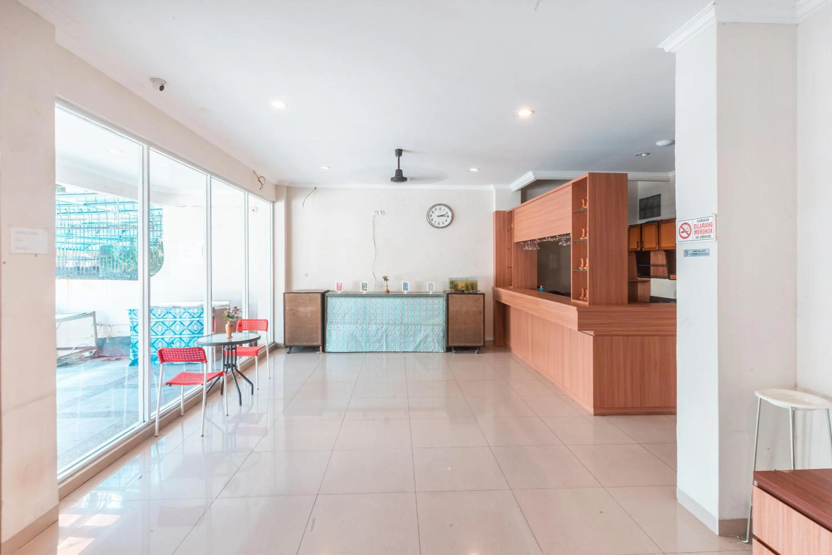 Lobby or reception in The Kartini 8 Residence - Mangga Besar