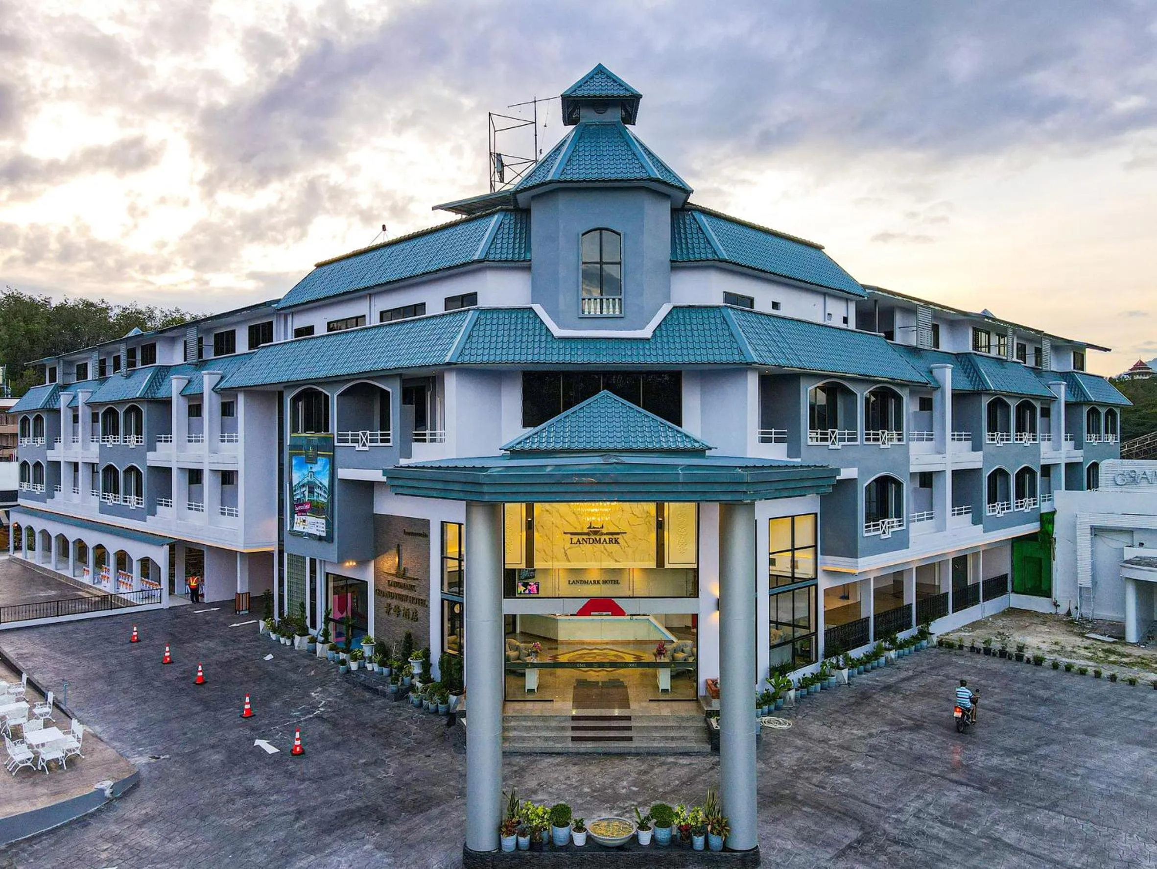 Property building in Grandview Landmark Betong Hotel