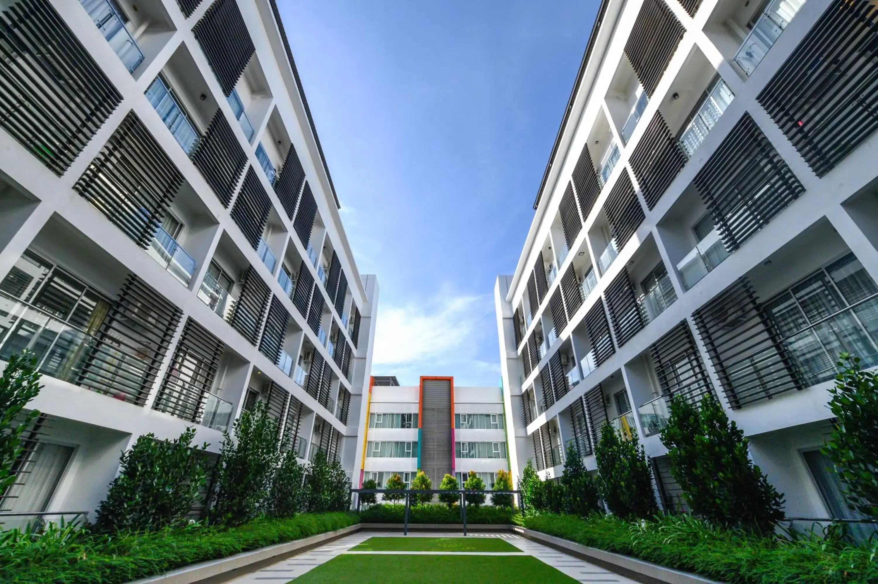 One-Bedroom Apartment in Aeropod 5 mins to Airport 10 mins to KK city One-Bedroom Apartment in Aeropod 5 mins to Airport 10 mins to KK city