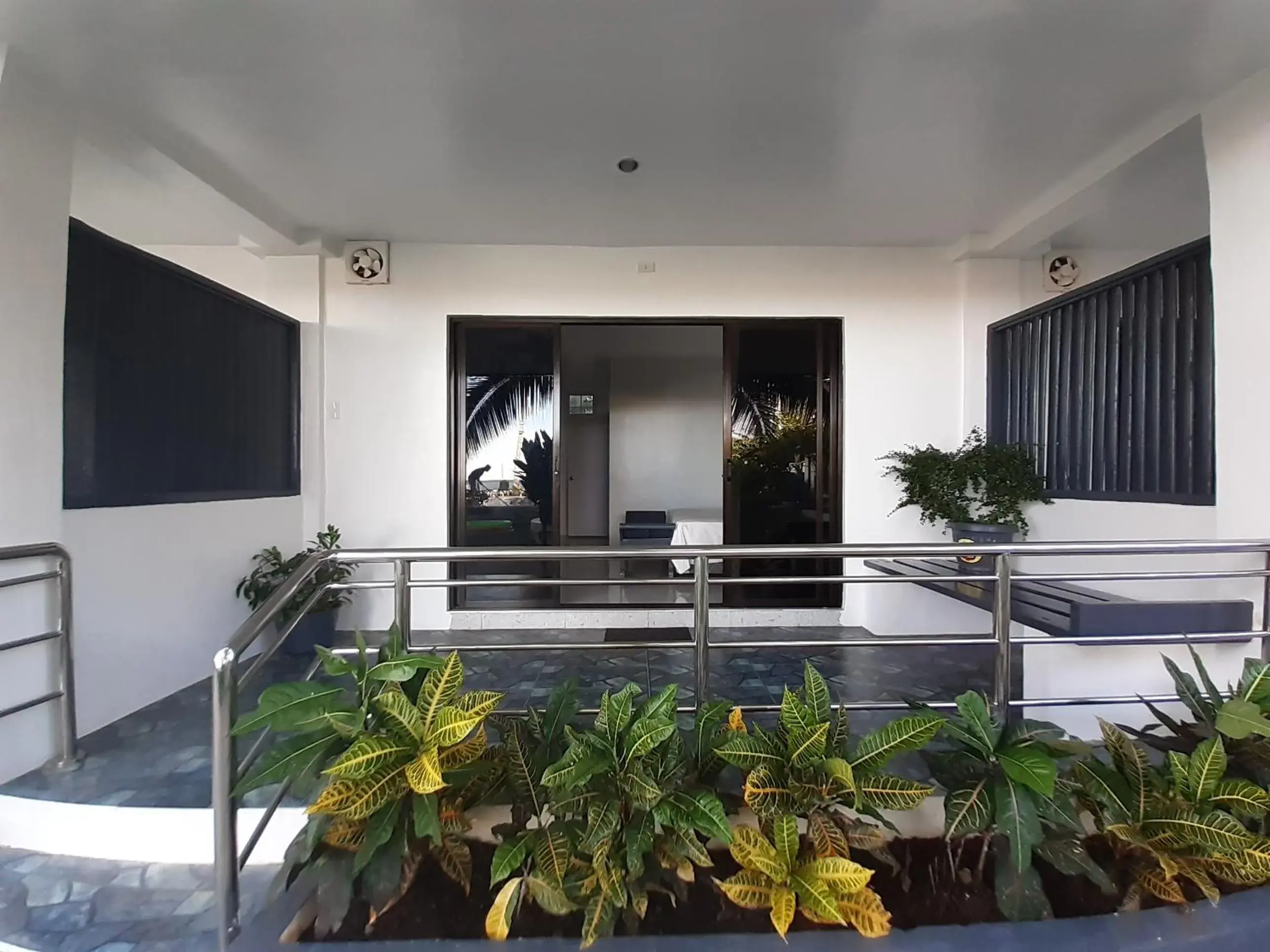 Deluxe Double Room with Balcony and Sea View in Suite Princess Beach Resort Deluxe Double Room with Balcony and Sea View in Suite Princess Beach Resort