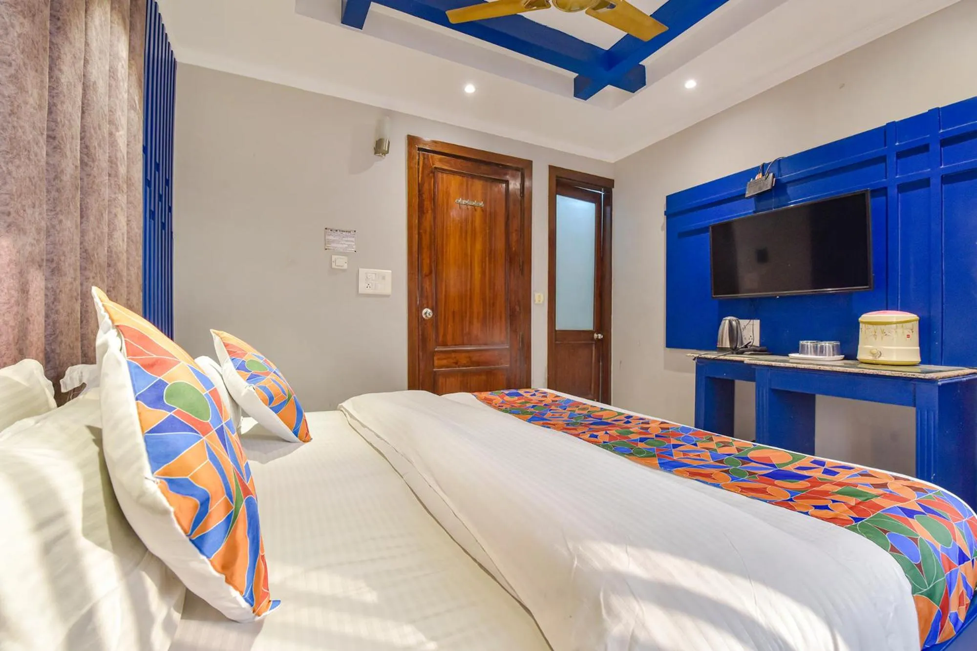 Bed in FabHotel Prem Bihari